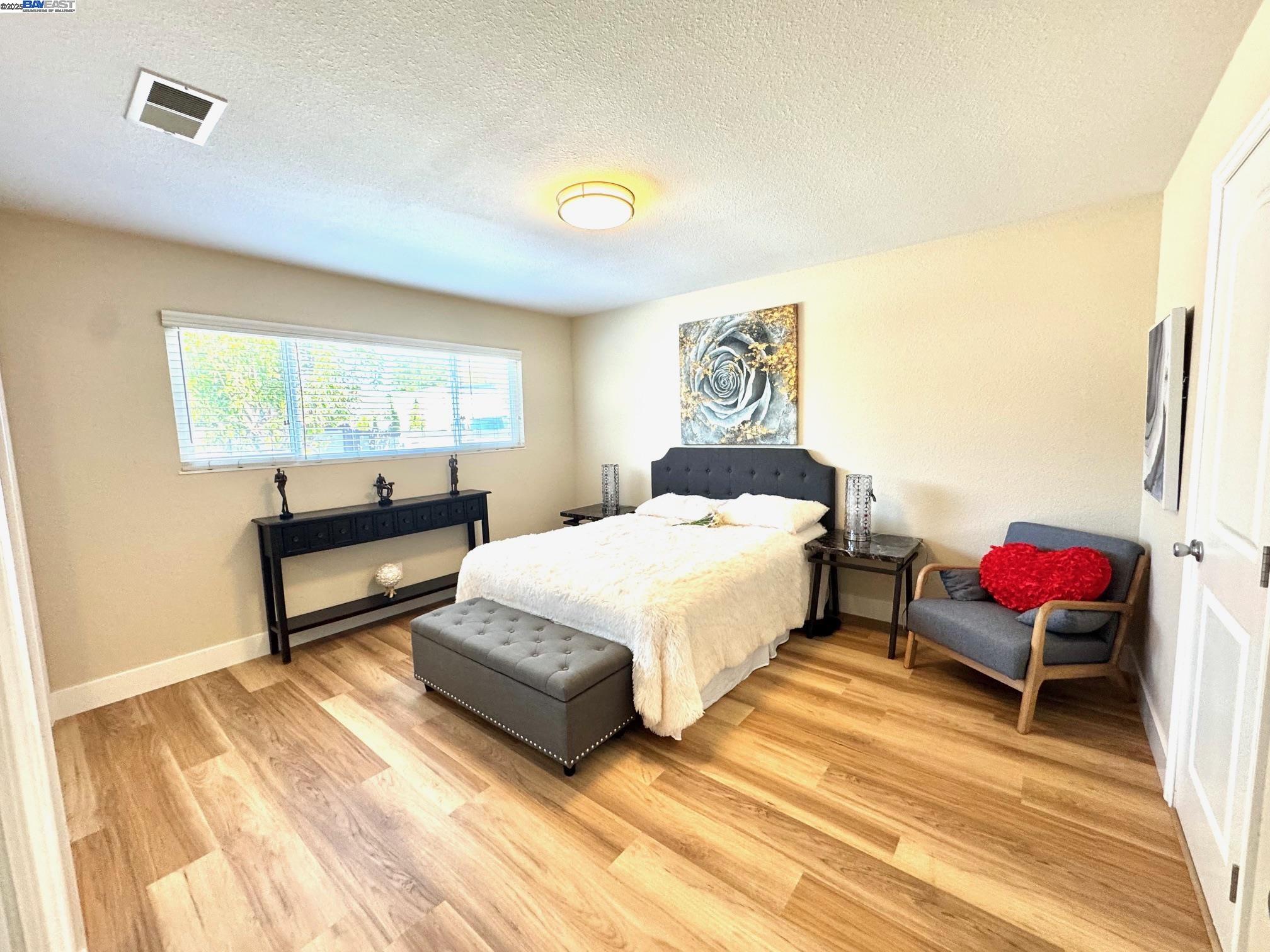 Detail Gallery Image 18 of 38 For 34288 Torrington Pl, Fremont,  CA 94555 - 4 Beds | 2 Baths