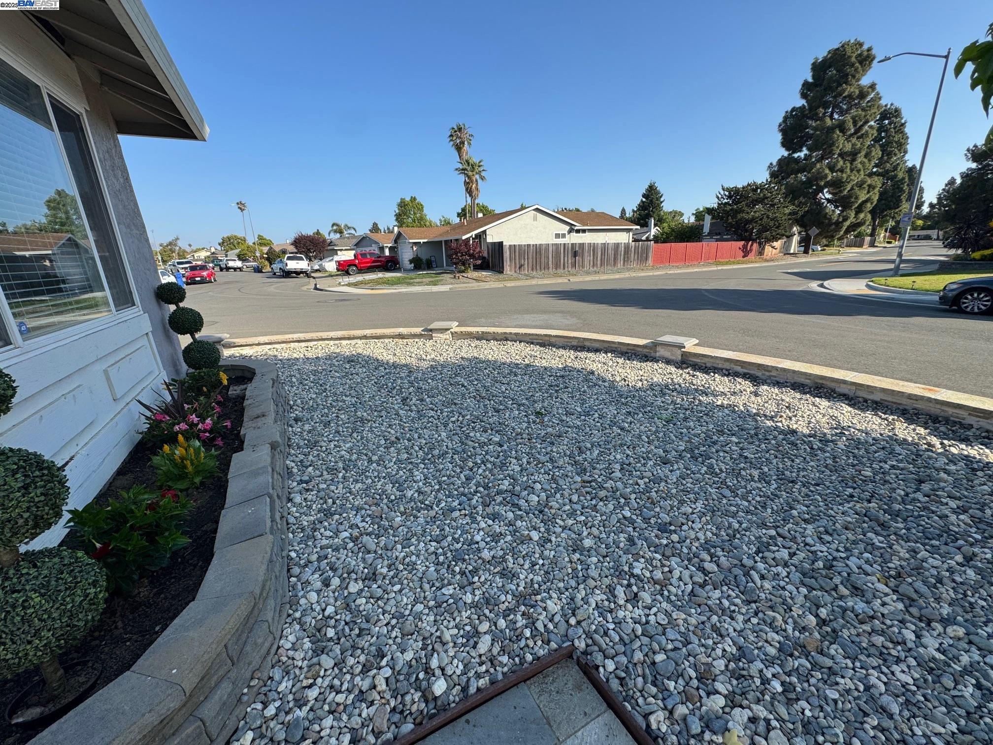 Detail Gallery Image 4 of 38 For 34288 Torrington Pl, Fremont,  CA 94555 - 4 Beds | 2 Baths