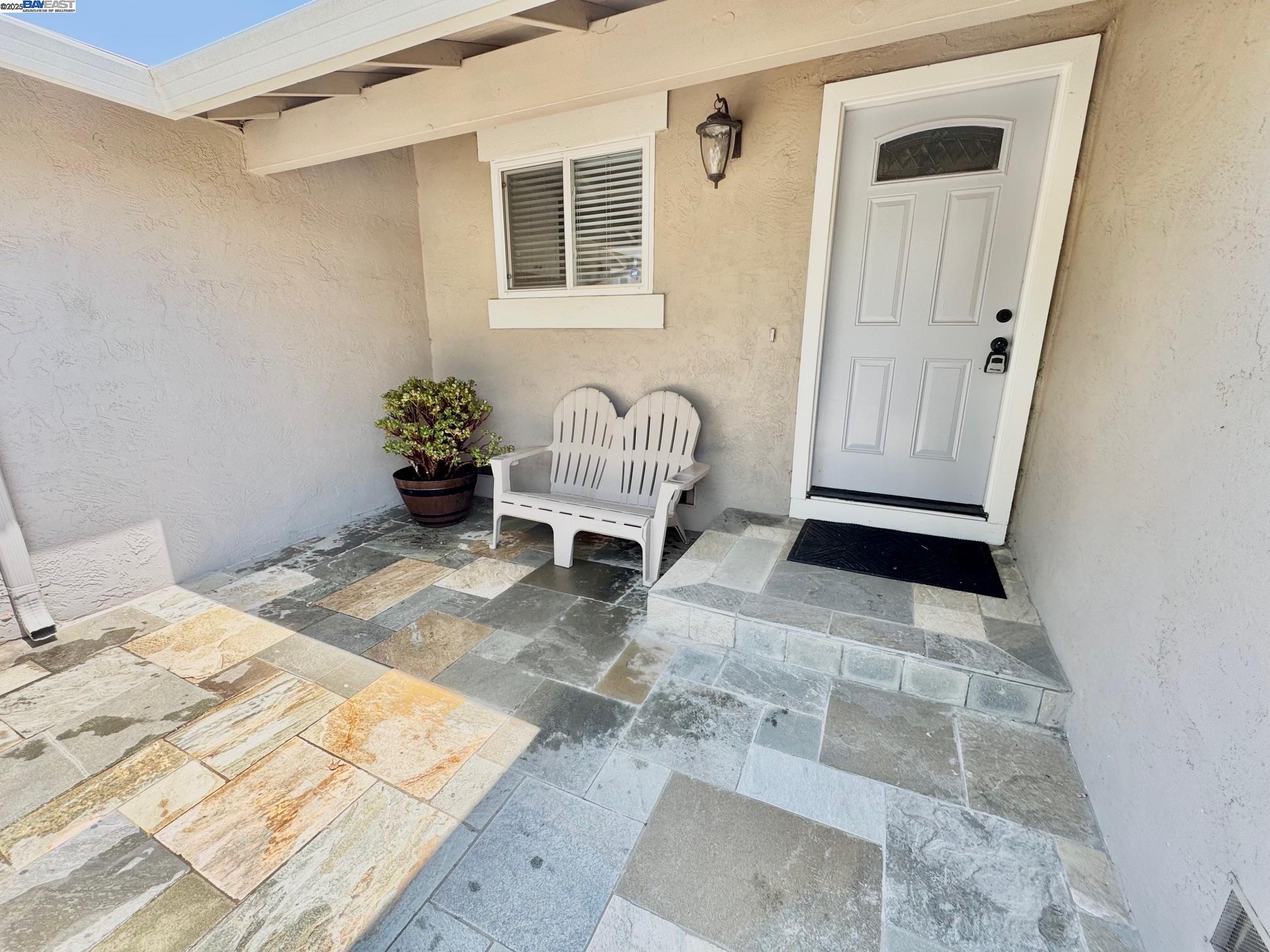 Detail Gallery Image 5 of 38 For 34288 Torrington Pl, Fremont,  CA 94555 - 4 Beds | 2 Baths