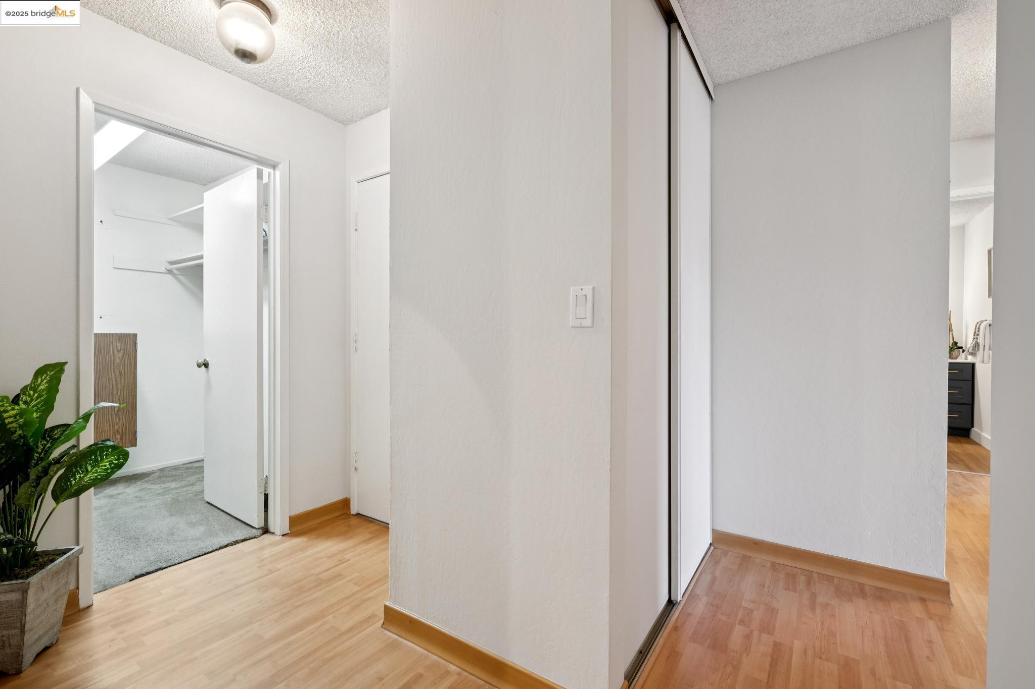 Photo #33: 41100954 Listing: Photo #33
