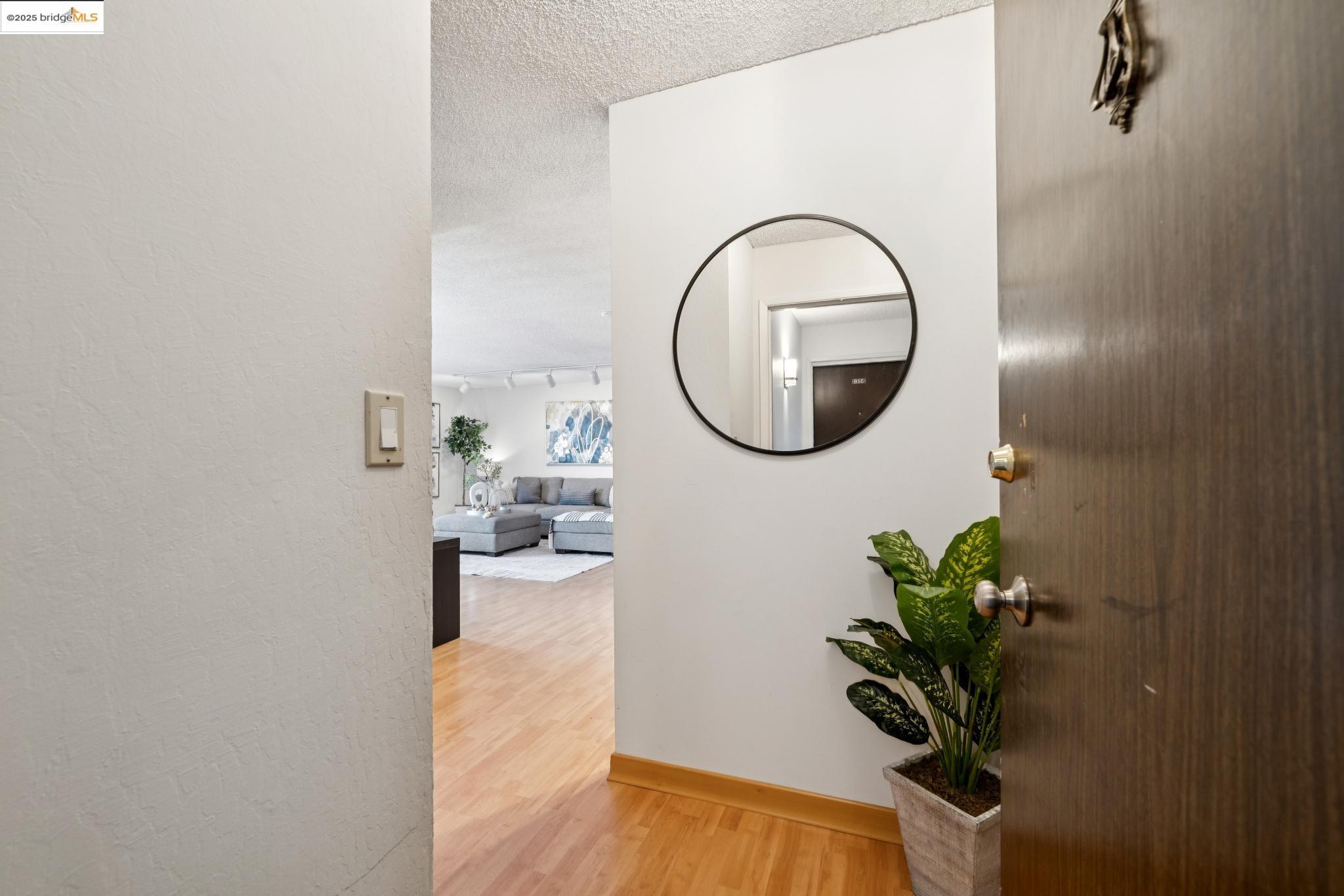 Photo #7: 41100954 Listing: Photo #7