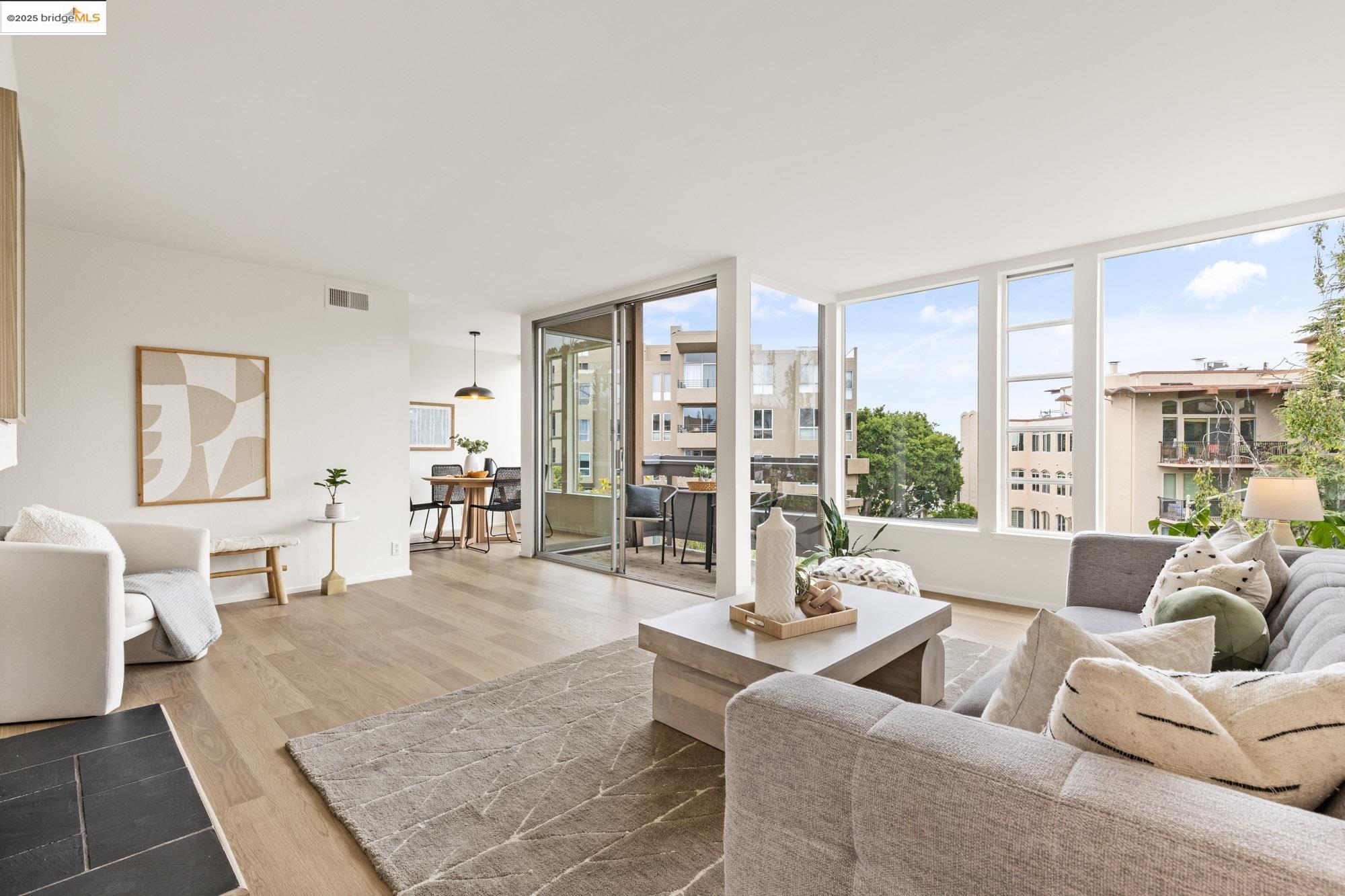 More Details about MLS # 41100969 : 5343 BROADWAY TER # 401