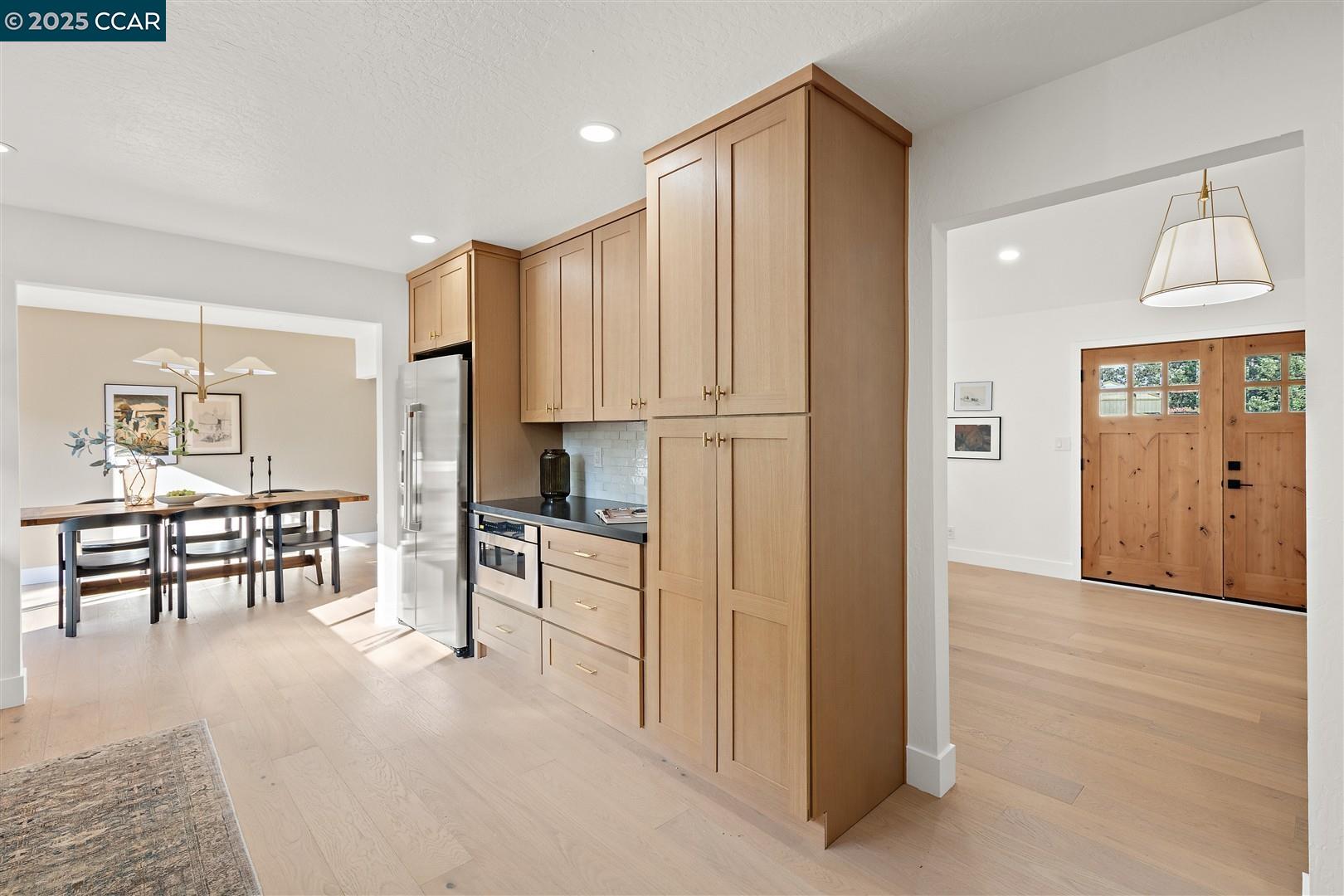 Detail Gallery Image 14 of 59 For 101 Lena Ct, Pleasant Hill,  CA 94523 - 4 Beds | 3 Baths
