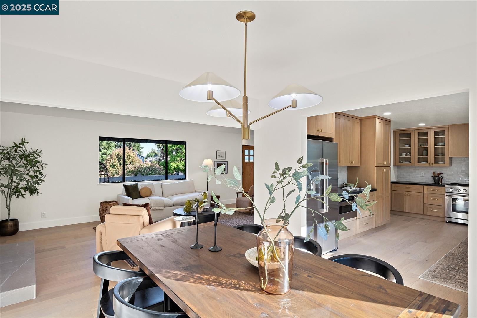 Detail Gallery Image 16 of 59 For 101 Lena Ct, Pleasant Hill,  CA 94523 - 4 Beds | 3 Baths