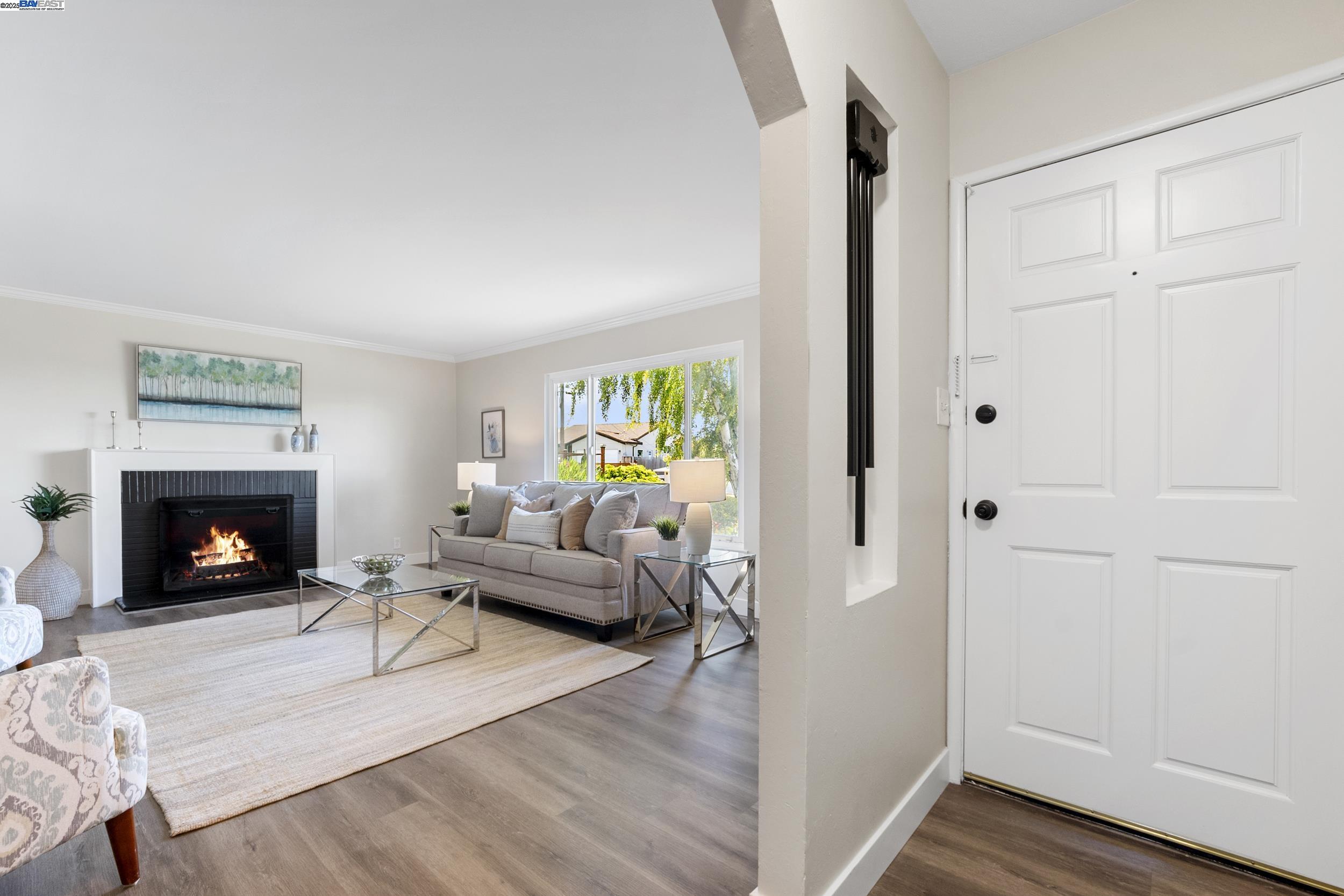 Detail Gallery Image 4 of 44 For 5176 Proctor Rd, Castro Valley,  CA 94546 - 3 Beds | 2 Baths