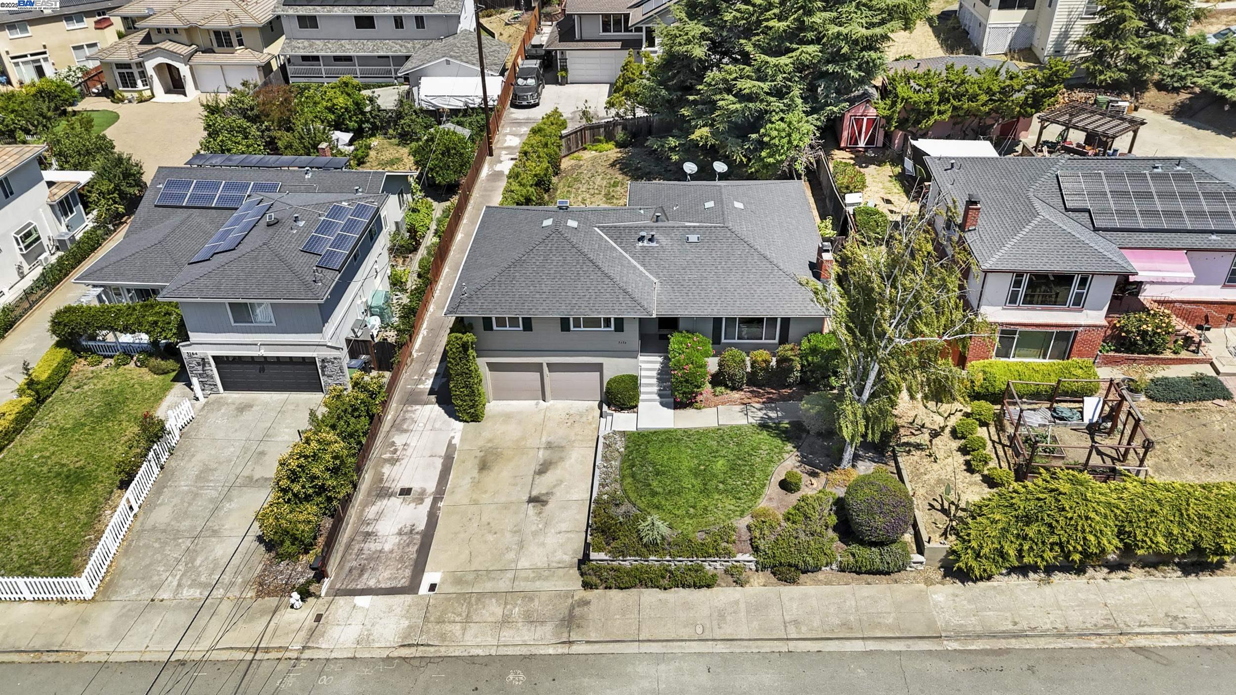 Detail Gallery Image 37 of 44 For 5176 Proctor Rd, Castro Valley,  CA 94546 - 3 Beds | 2 Baths