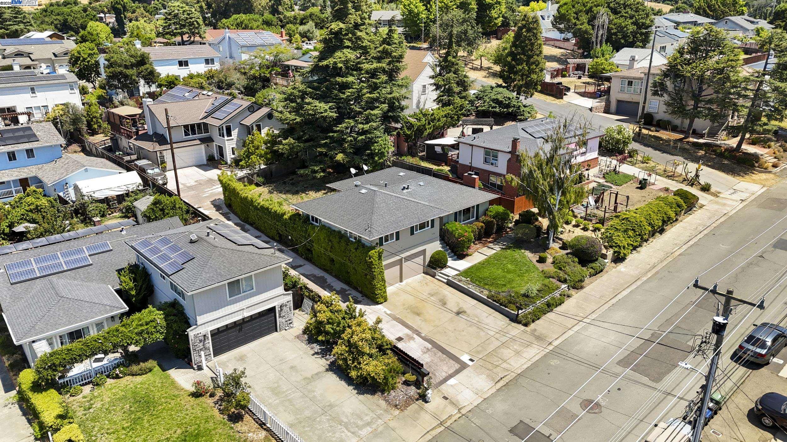 Detail Gallery Image 39 of 44 For 5176 Proctor Rd, Castro Valley,  CA 94546 - 3 Beds | 2 Baths