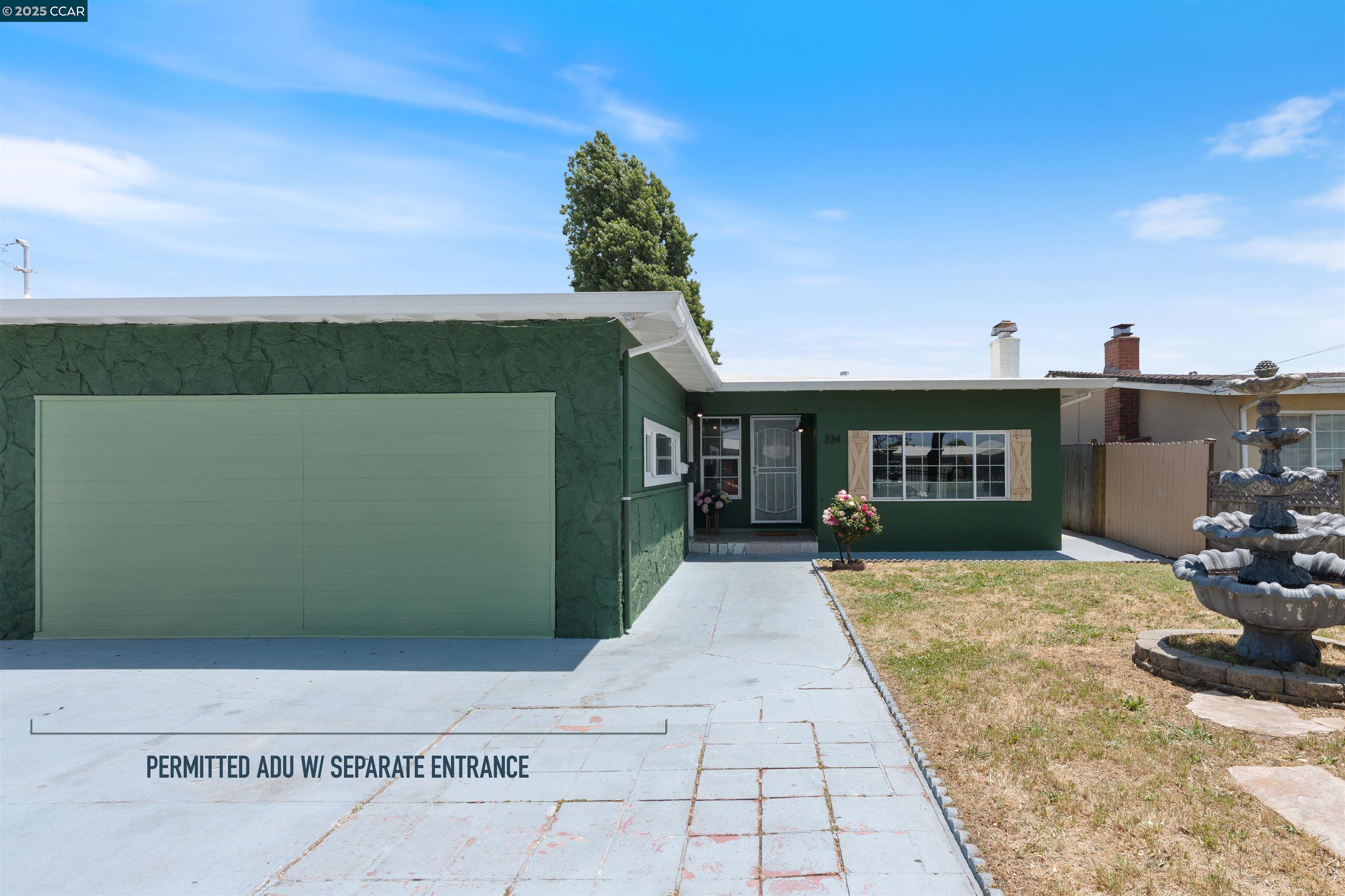 Detail Gallery Image 1 of 1 For 334 S 25th St, Richmond,  CA 94804 - 5 Beds | 3 Baths