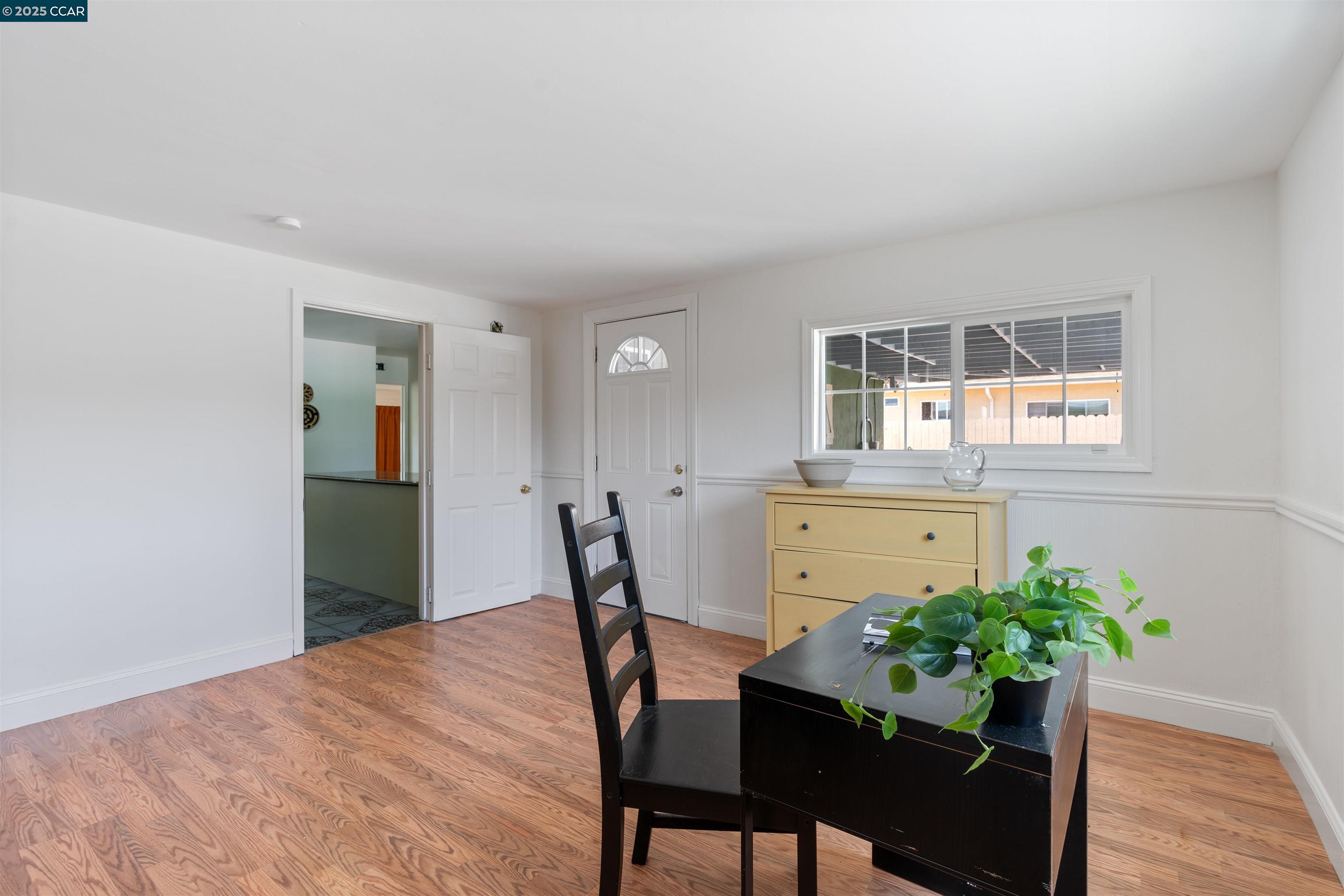 Detail Gallery Image 17 of 43 For 334 S 25th St, Richmond,  CA 94804 - 5 Beds | 3 Baths