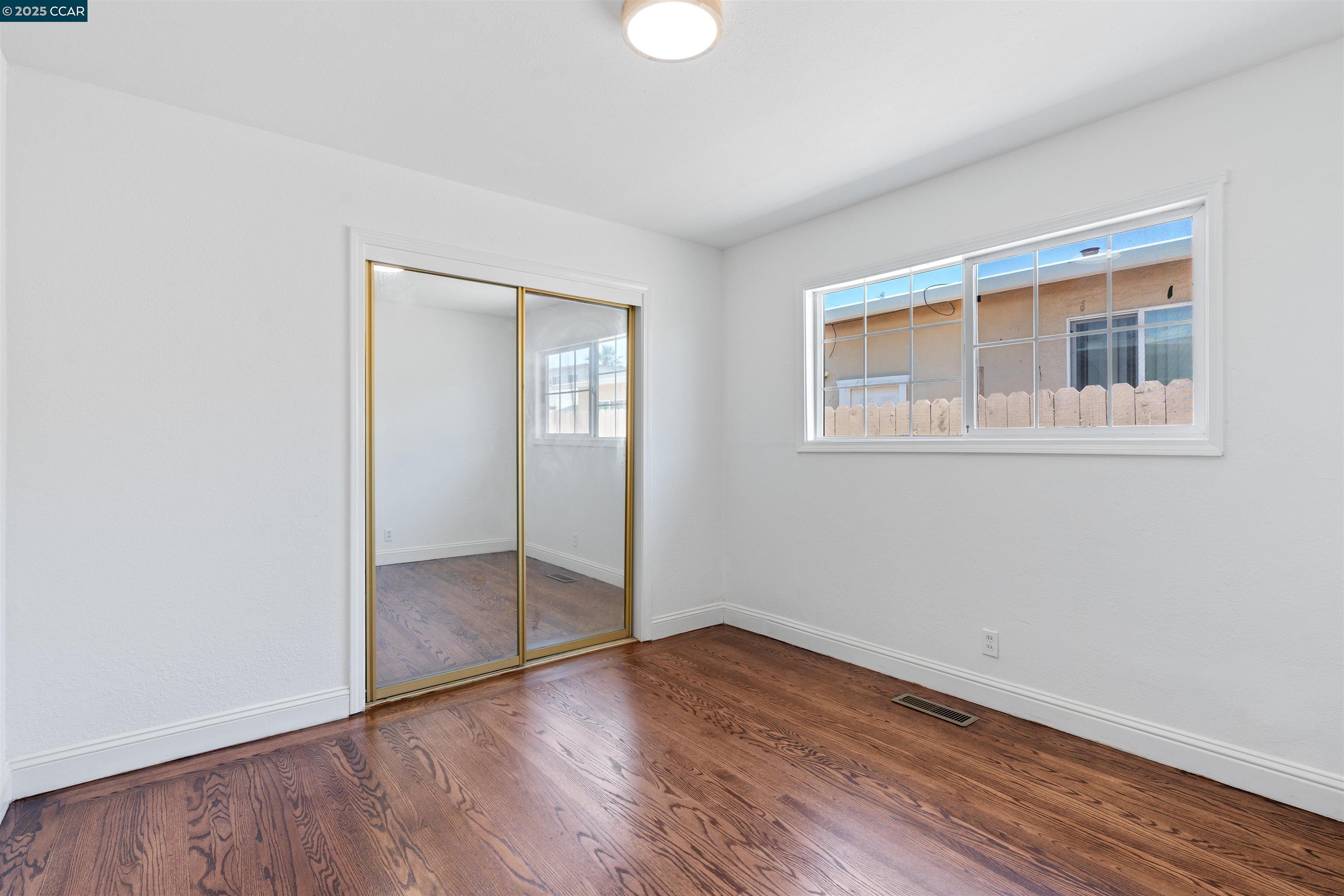 Detail Gallery Image 19 of 43 For 334 S 25th St, Richmond,  CA 94804 - 5 Beds | 3 Baths