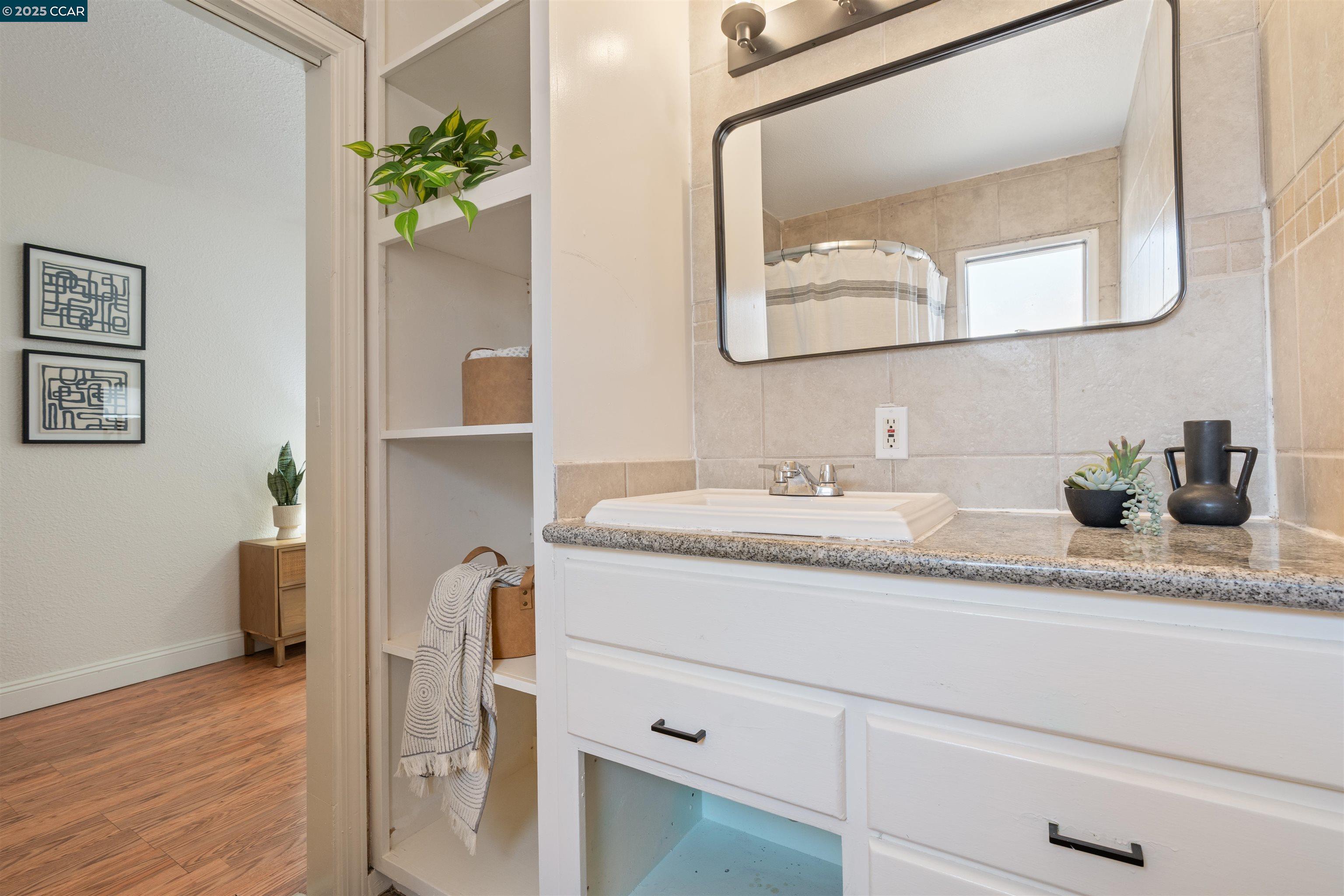 Detail Gallery Image 23 of 43 For 334 S 25th St, Richmond,  CA 94804 - 5 Beds | 3 Baths
