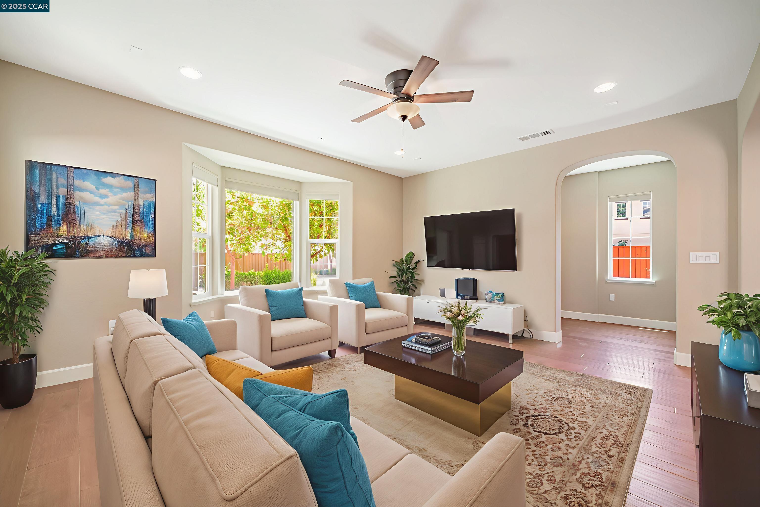 2063 Poinsettia St, San Ramon, California 94582, 4 Bedrooms Bedrooms, 10 Rooms Rooms,3 BathroomsBathrooms,Residential Lease,For Rent,2063 Poinsettia St,41100994