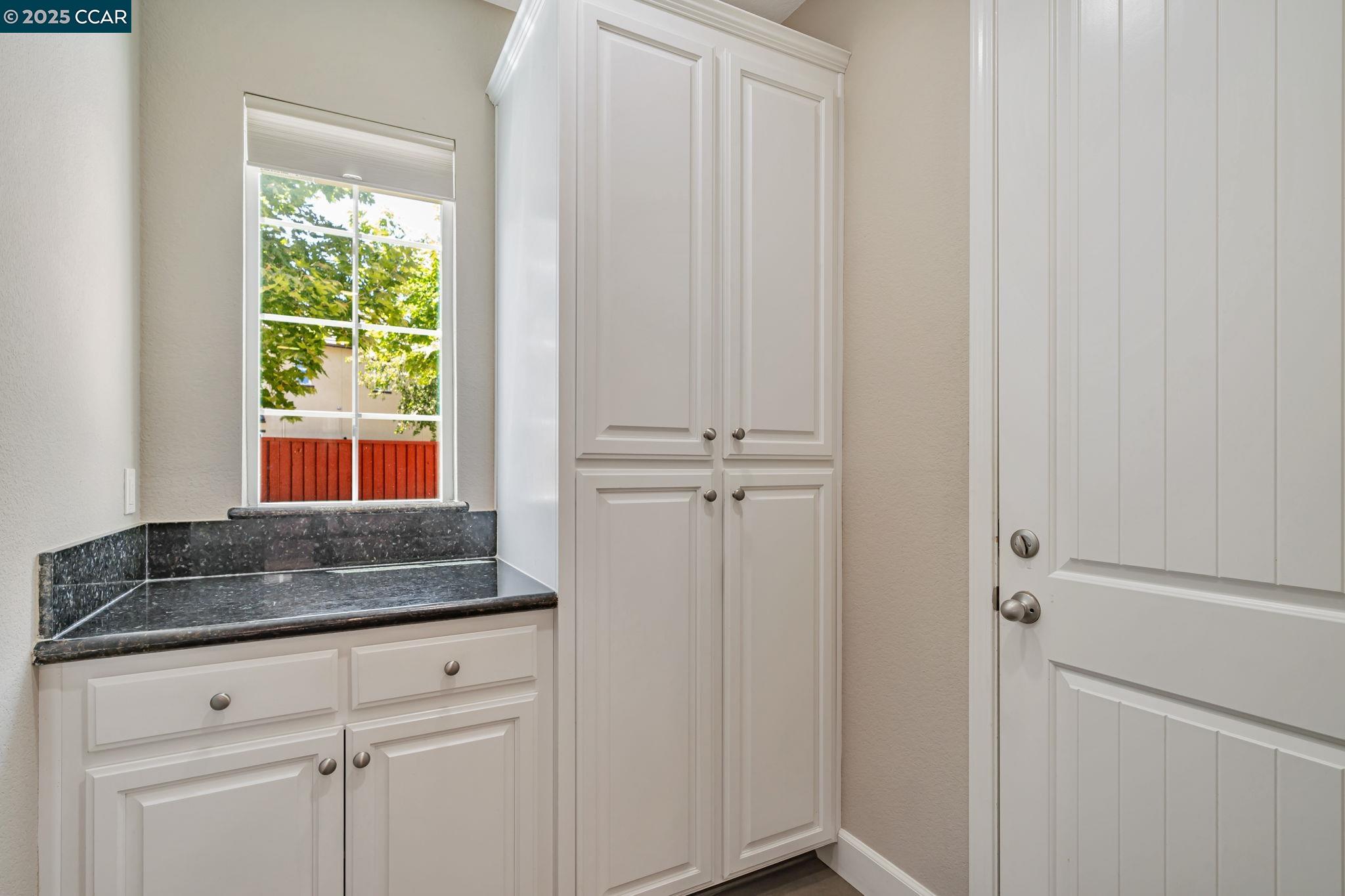 2063 Poinsettia St, San Ramon, California 94582, 4 Bedrooms Bedrooms, 10 Rooms Rooms,3 BathroomsBathrooms,Residential Lease,For Rent,2063 Poinsettia St,41100994