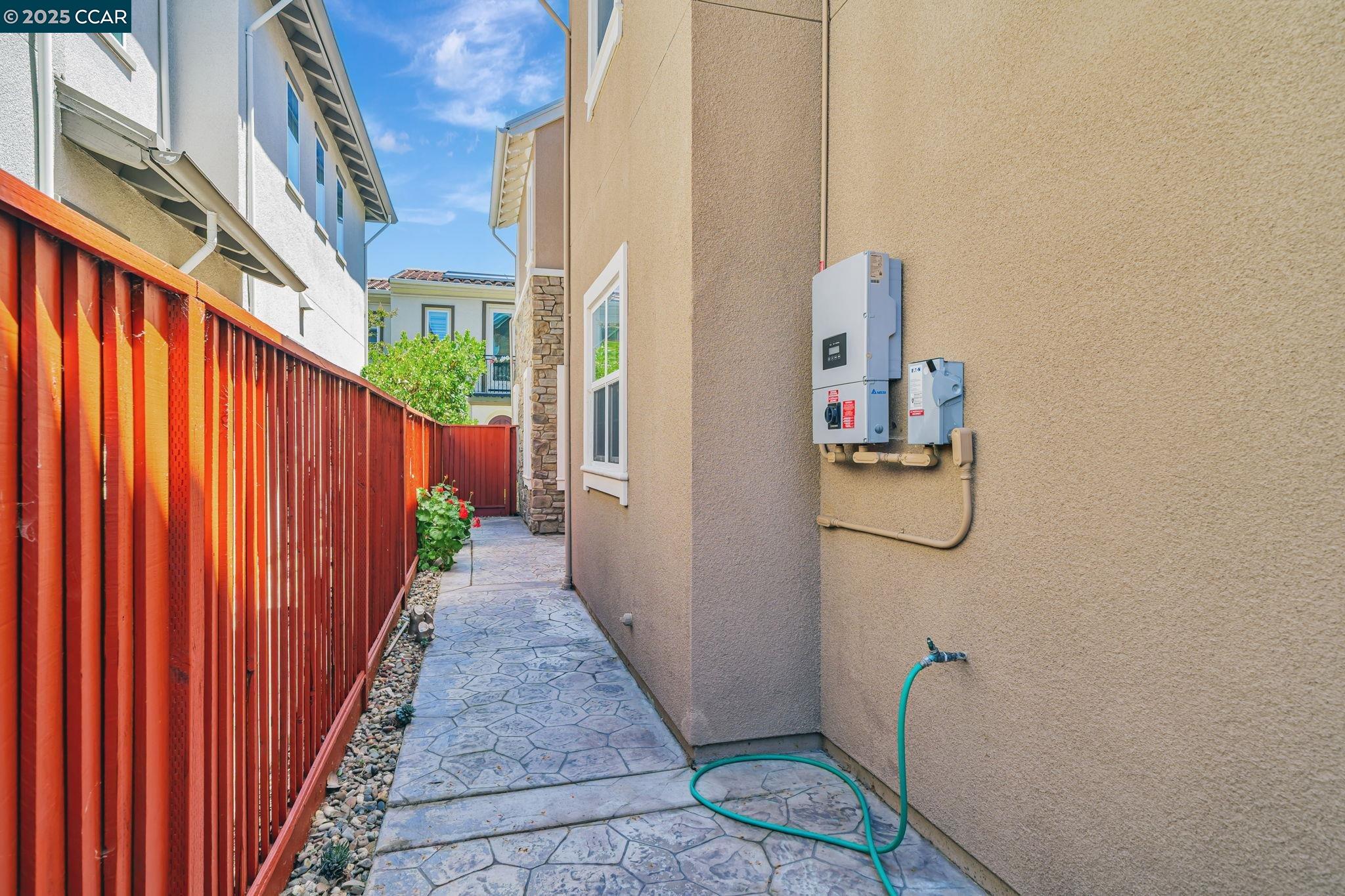 2063 Poinsettia St, San Ramon, California 94582, 4 Bedrooms Bedrooms, 10 Rooms Rooms,3 BathroomsBathrooms,Residential Lease,For Rent,2063 Poinsettia St,41100994