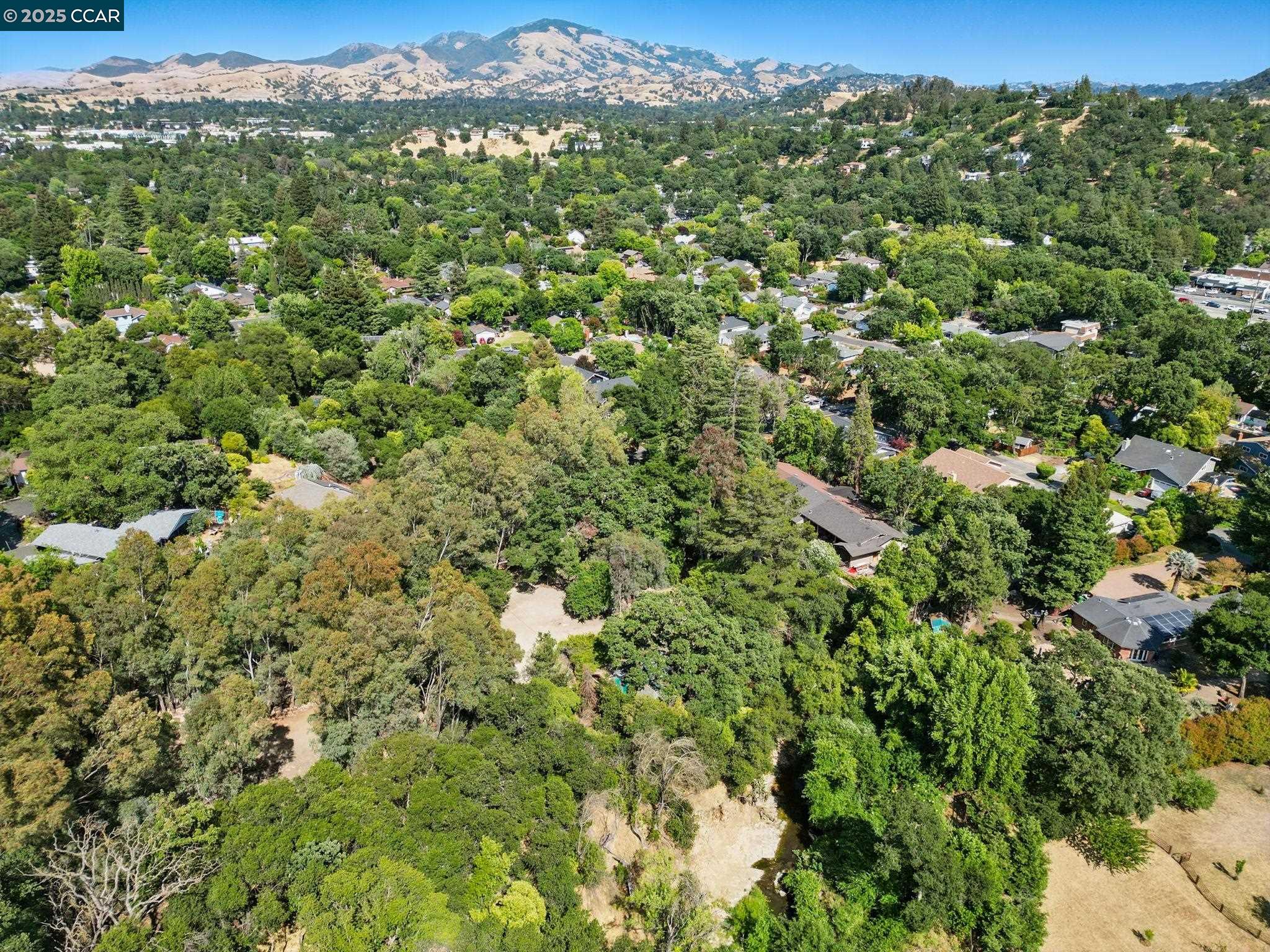 Detail Gallery Image 10 of 14 For 1491 Boulevard Way, Walnut Creek,  CA 94595 - – Beds | – Baths