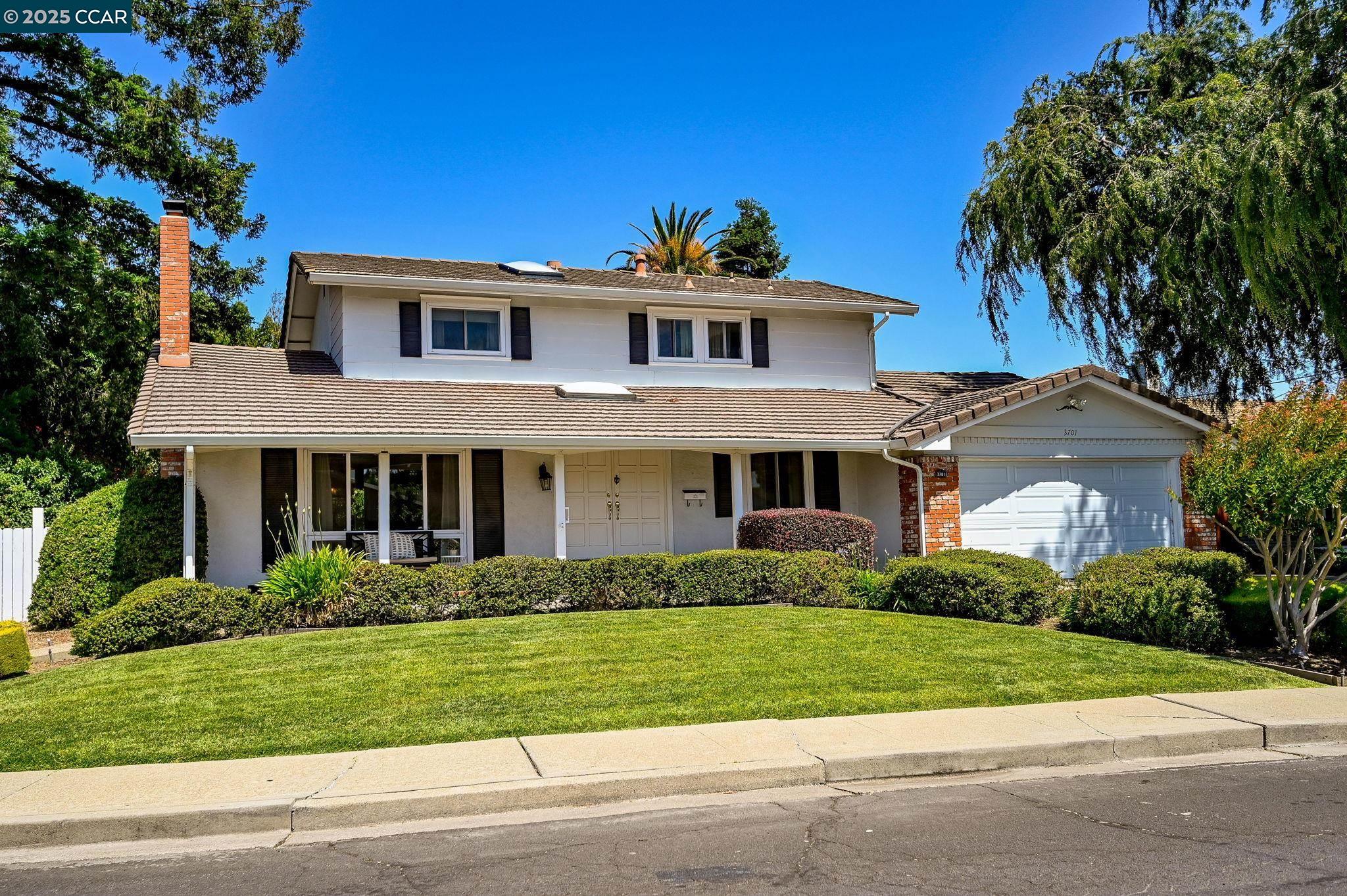 Detail Gallery Image 2 of 29 For 3701 Sattler Dr, Concord,  CA 94519 - 4 Beds | 3 Baths