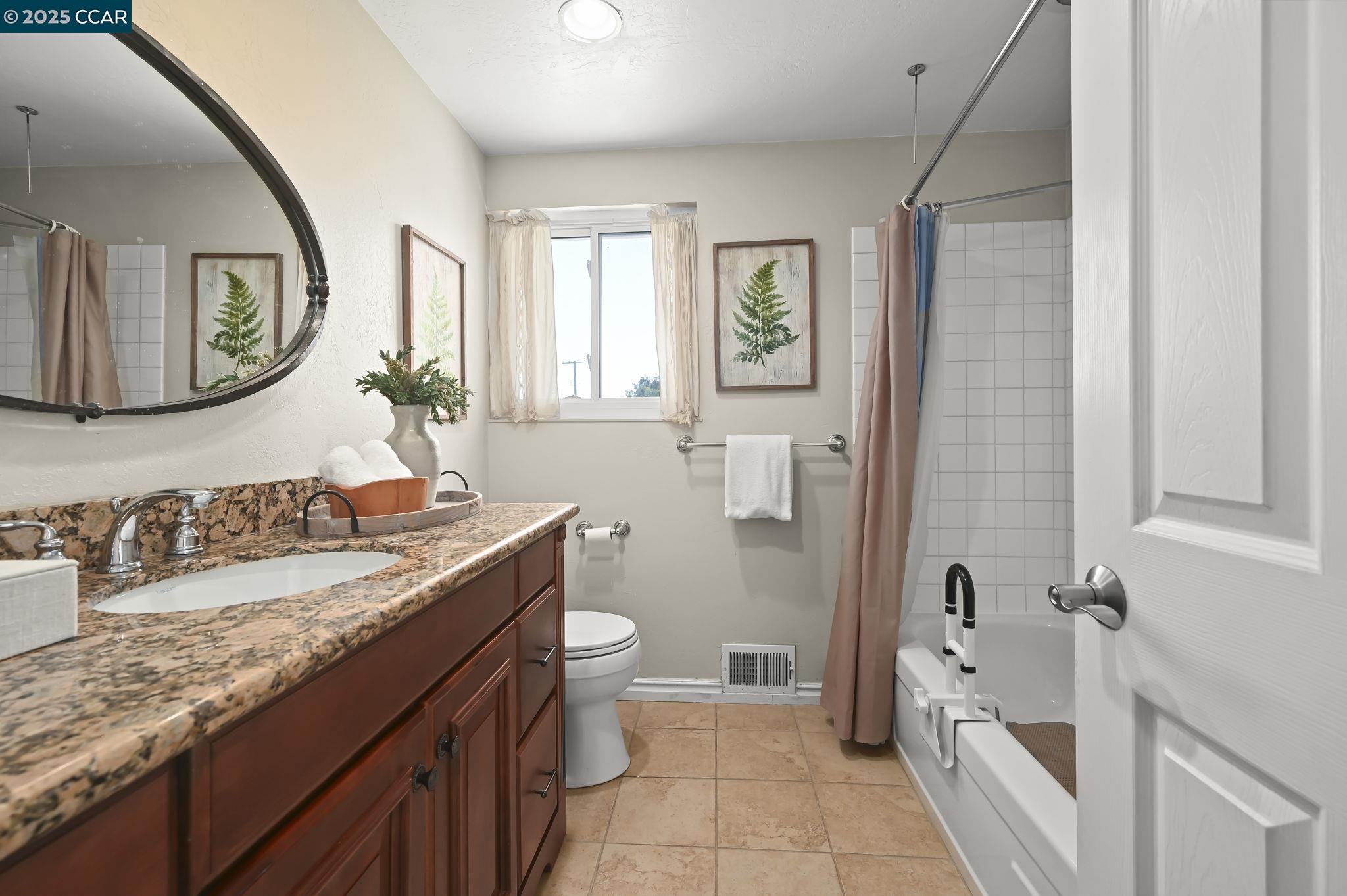 Detail Gallery Image 17 of 29 For 3701 Sattler Dr, Concord,  CA 94519 - 4 Beds | 3 Baths