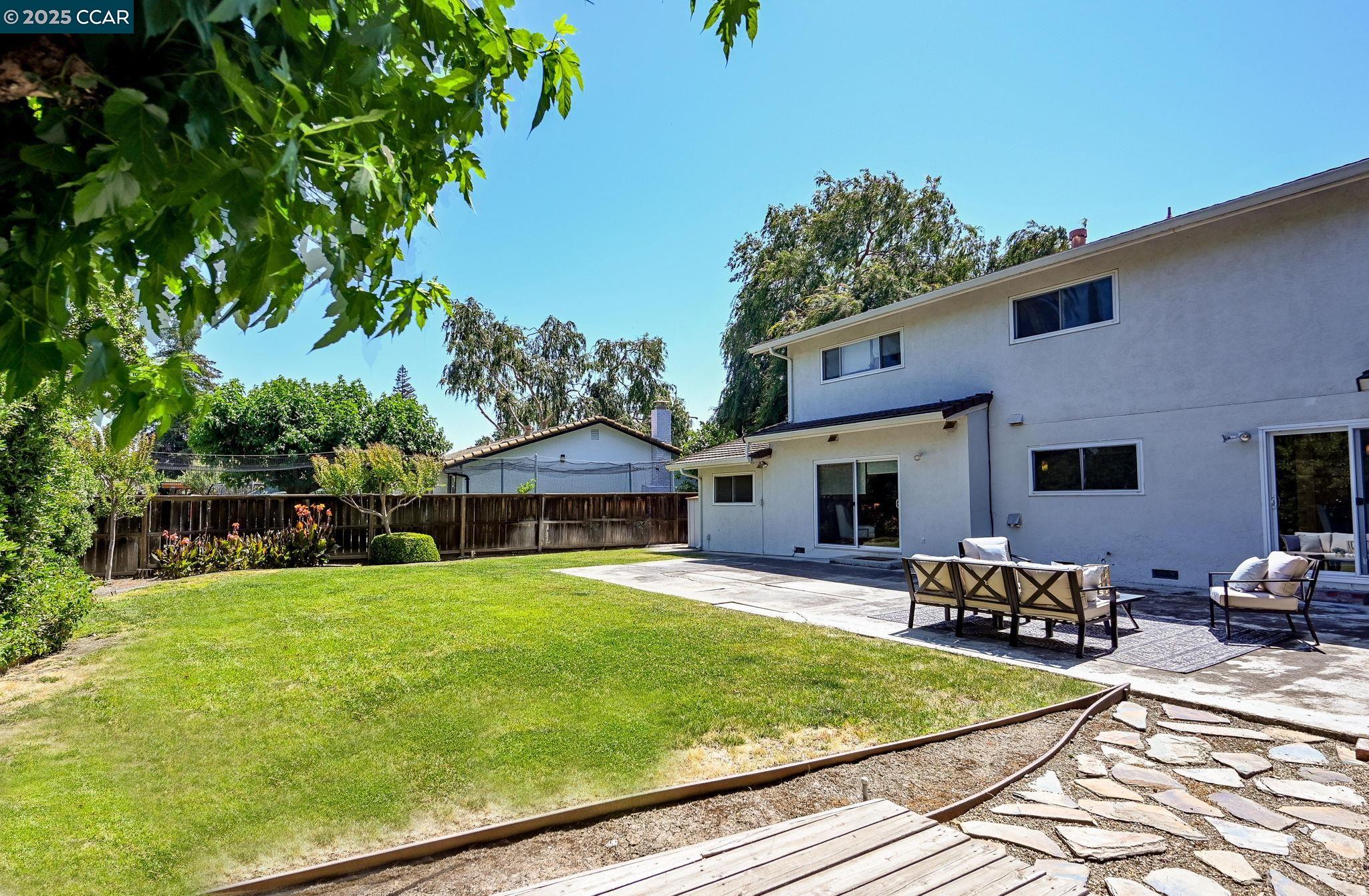Detail Gallery Image 22 of 29 For 3701 Sattler Dr, Concord,  CA 94519 - 4 Beds | 3 Baths