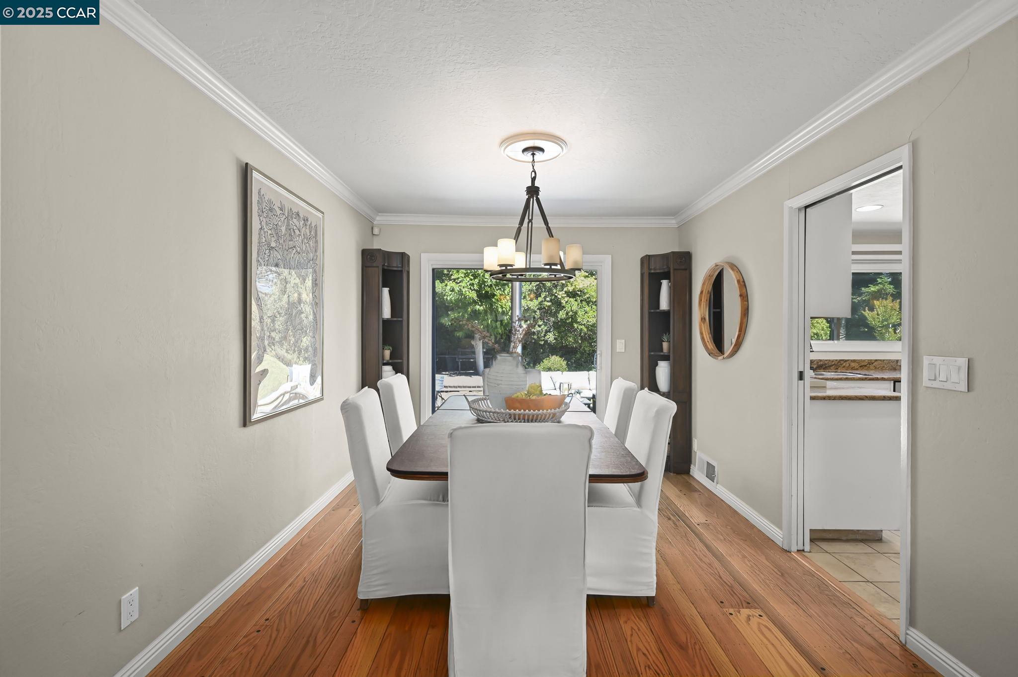 Detail Gallery Image 7 of 29 For 3701 Sattler Dr, Concord,  CA 94519 - 4 Beds | 3 Baths