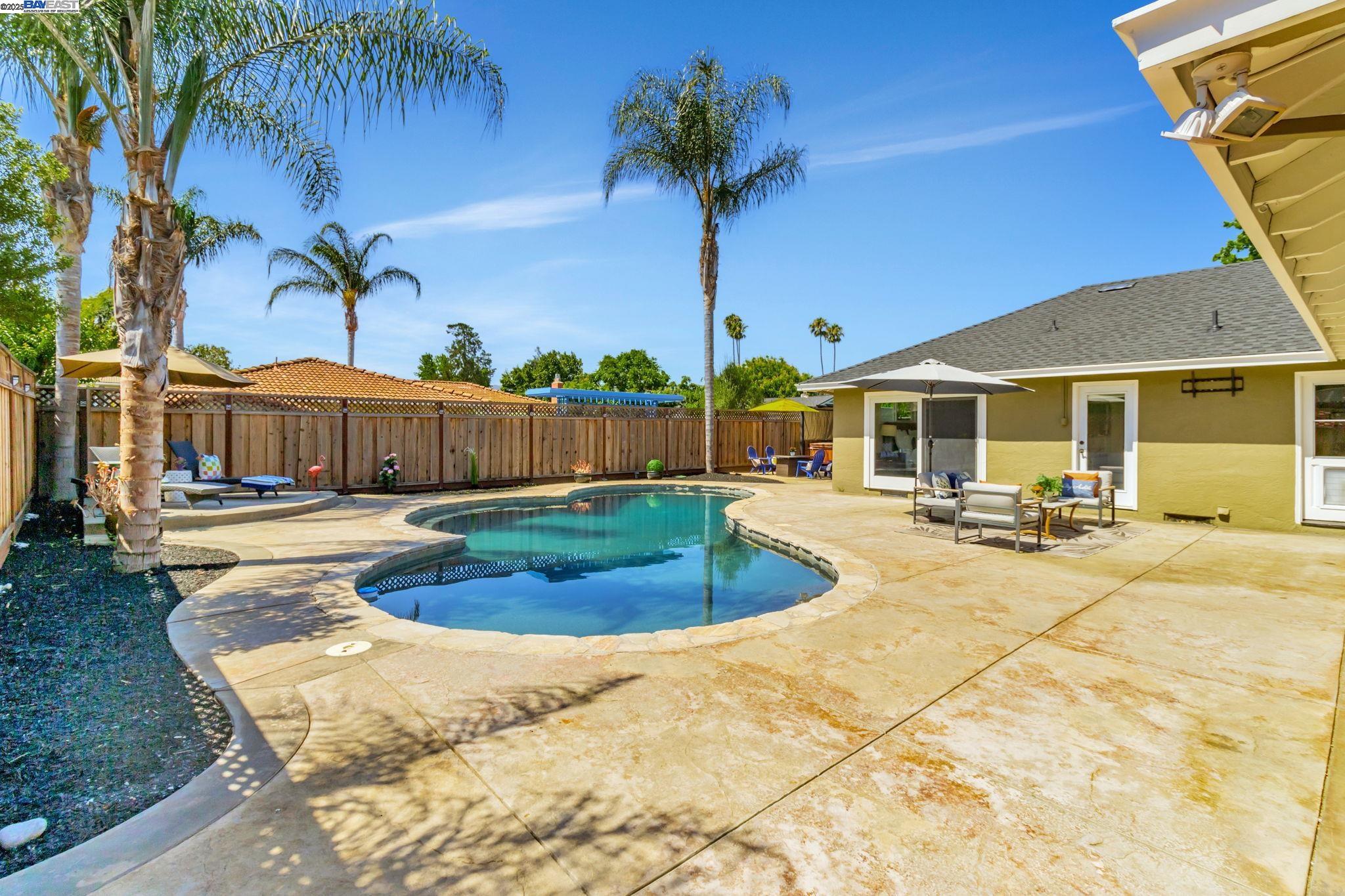 Detail Gallery Image 34 of 38 For 4666 Shearwater Rd, Pleasanton,  CA 94566 - 4 Beds | 2 Baths