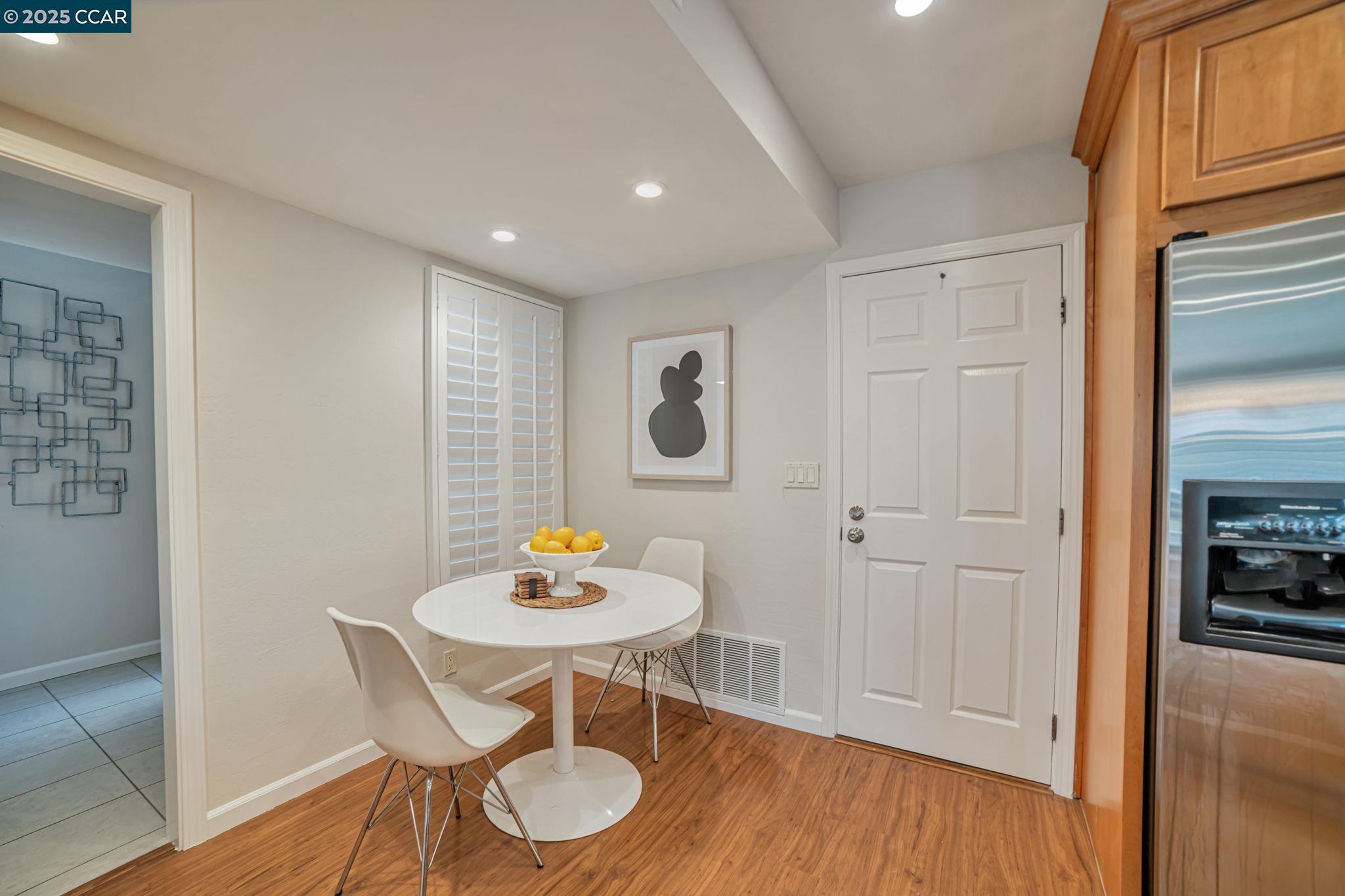 Photo #3: 41101015 Listing 