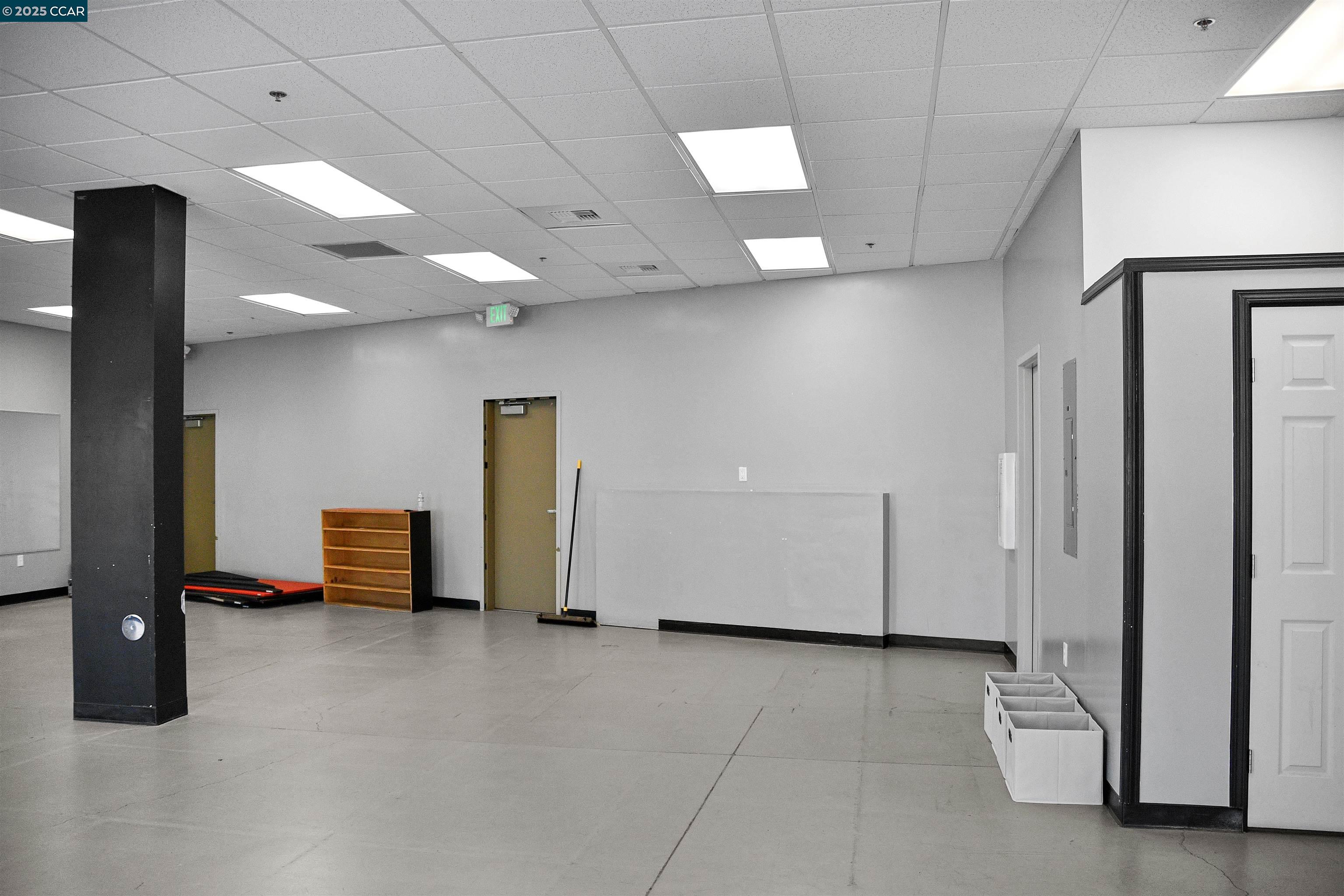 1124 Arnold Dr #102B, Martinez, California 94553, ,Commercial Lease,For Rent,1124 Arnold Dr #102B,41101017