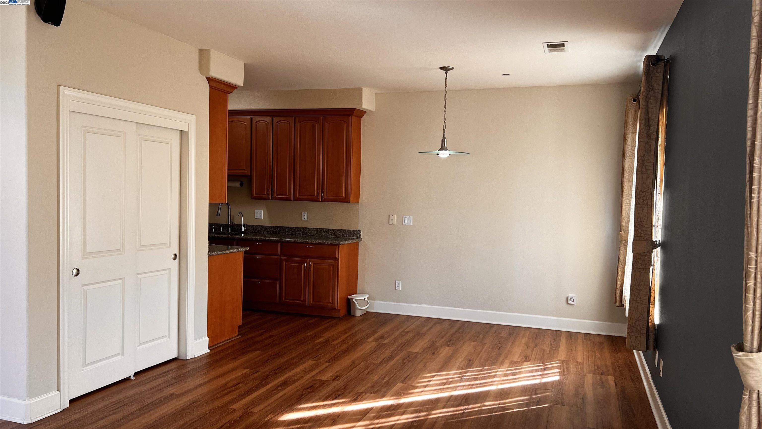 Photo #4: 41101025 Listing: Photo #4