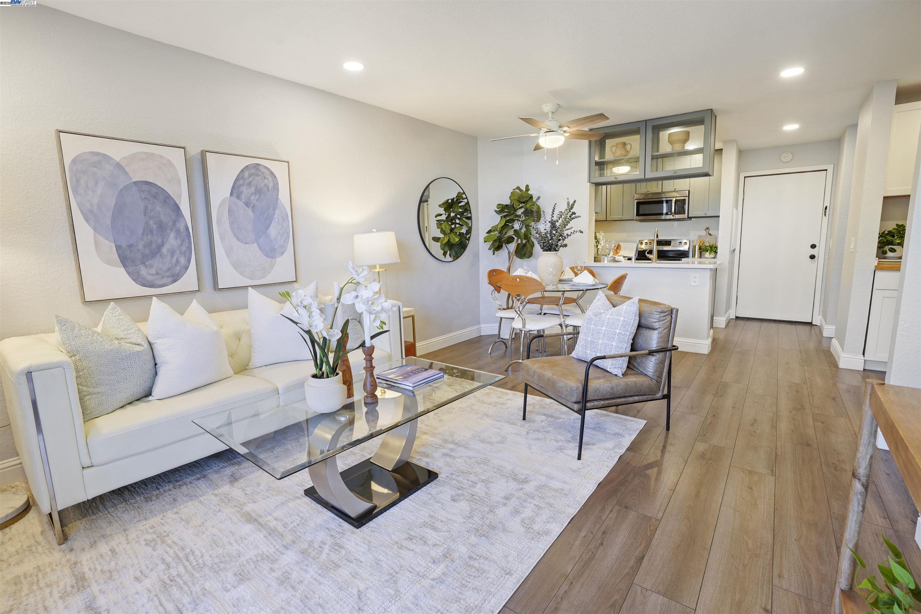Photo #2: 41101029 Listing 