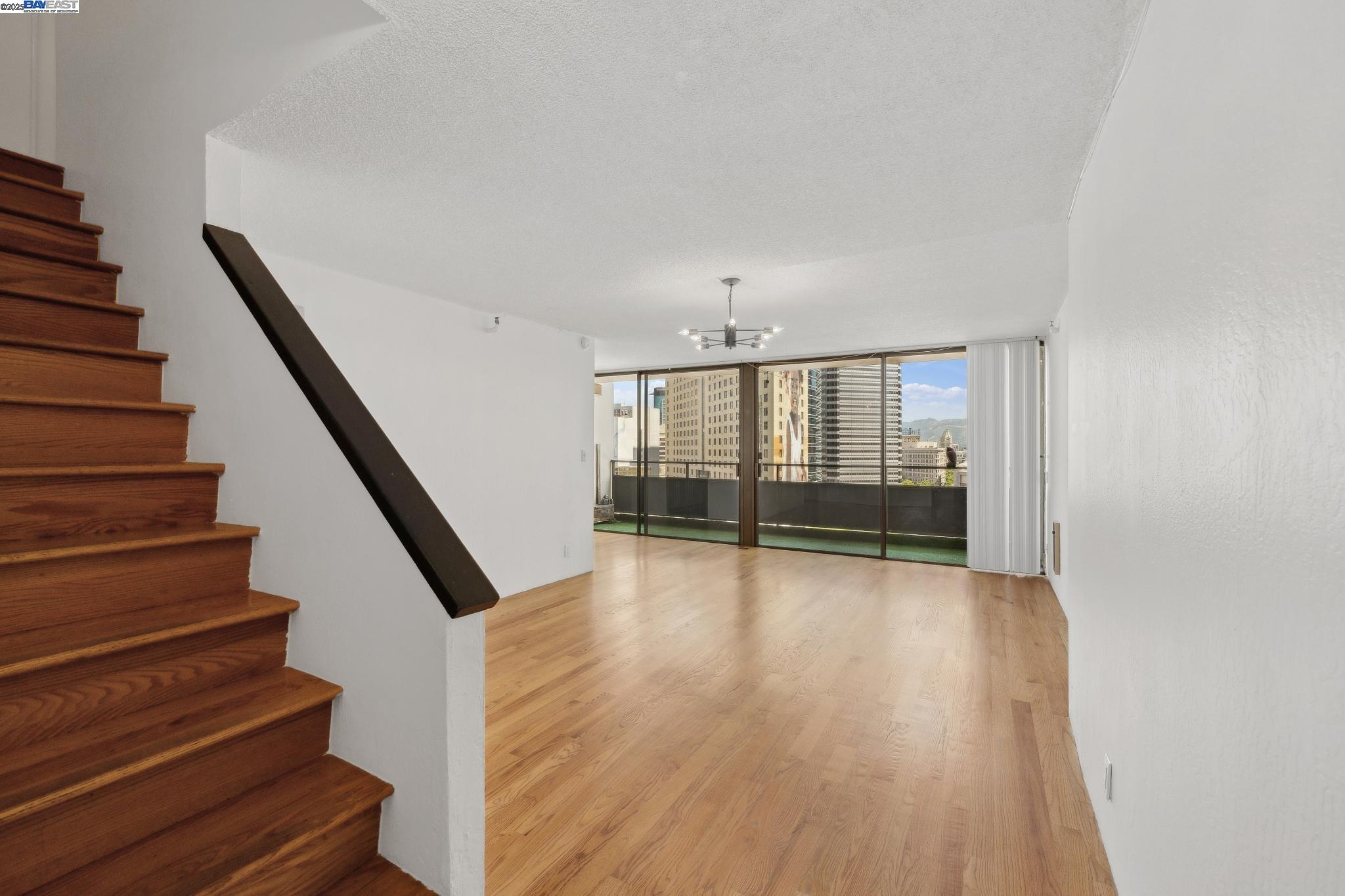 Photo #5: 41101039 Listing: Photo #5