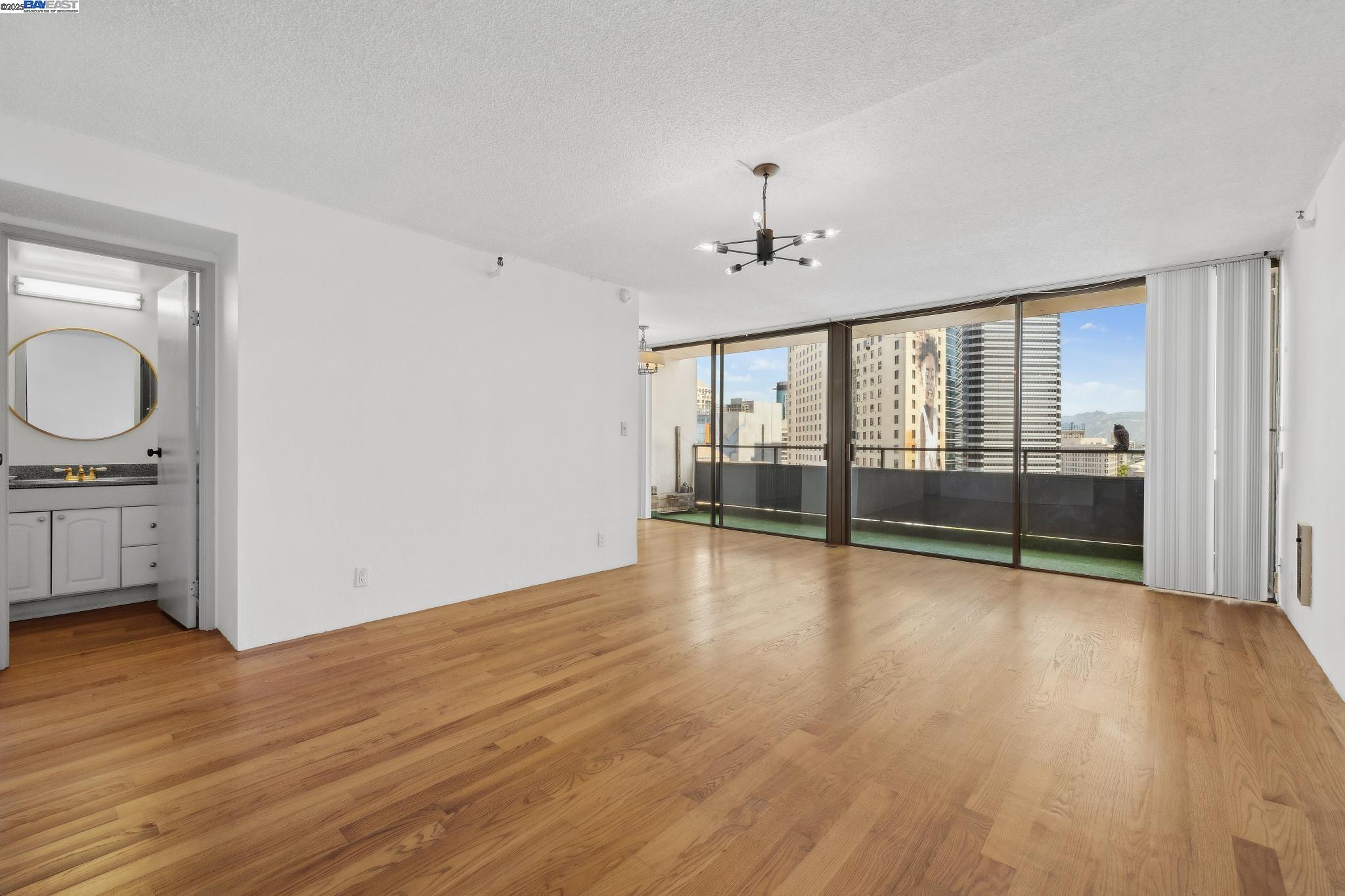 Photo #9: 41101039 Listing: Photo #9