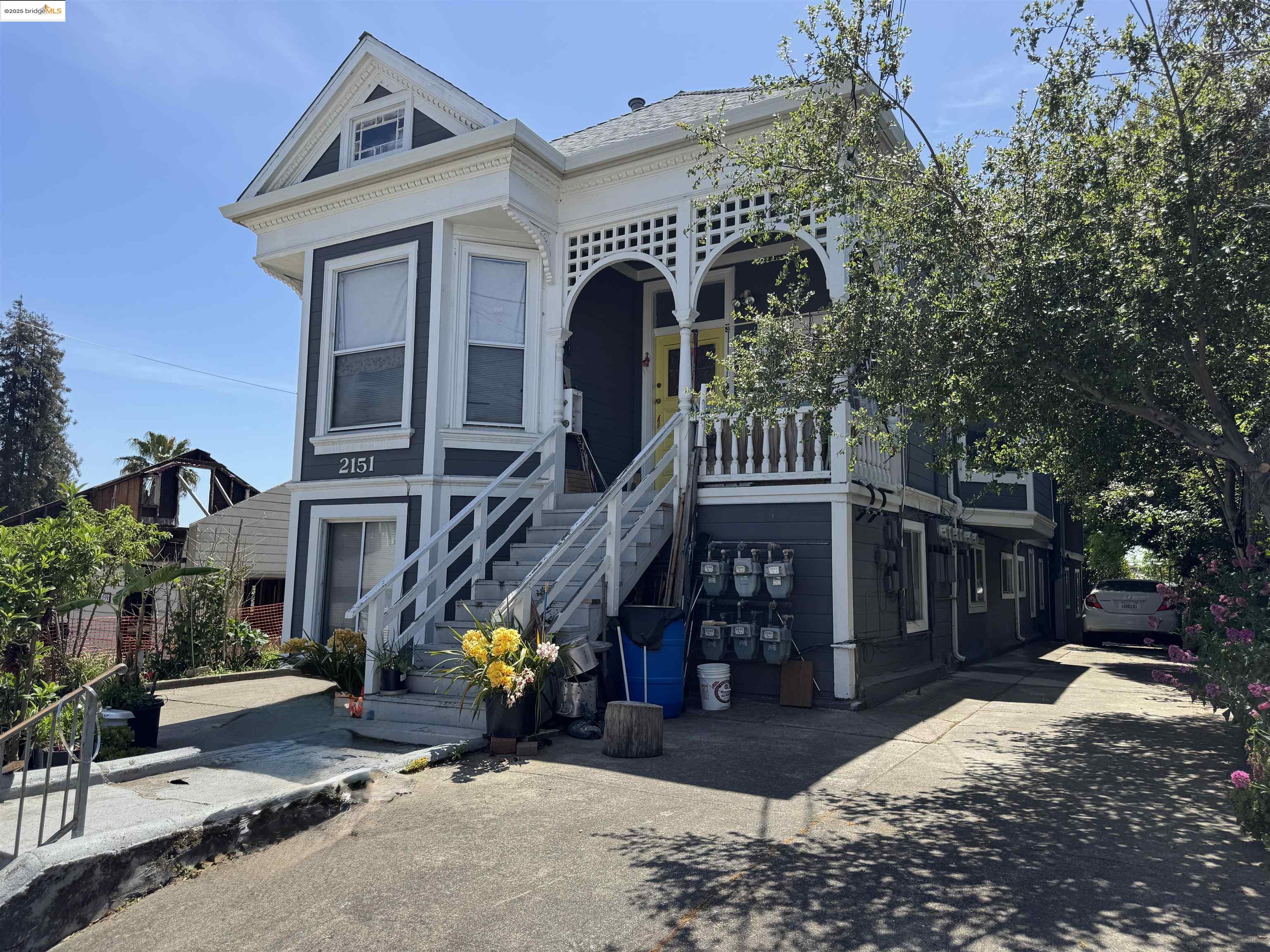 Detail Gallery Image 5 of 12 For 2151 E 24th Street, Oakland,  CA 94606 - – Beds | – Baths