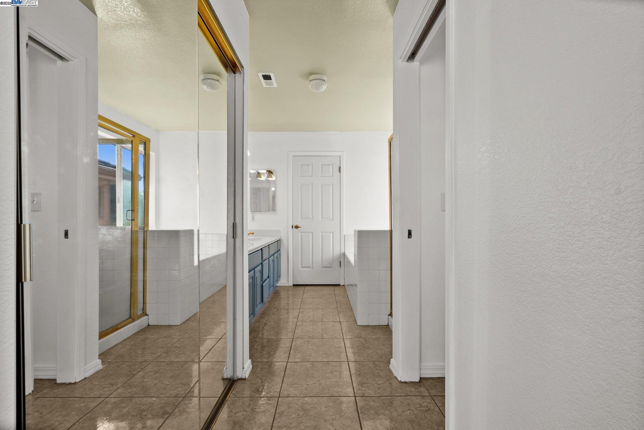 Detail Gallery Image 17 of 47 For 2205 Mark Twain, Antioch,  CA 94531 - 5 Beds | 2/1 Baths