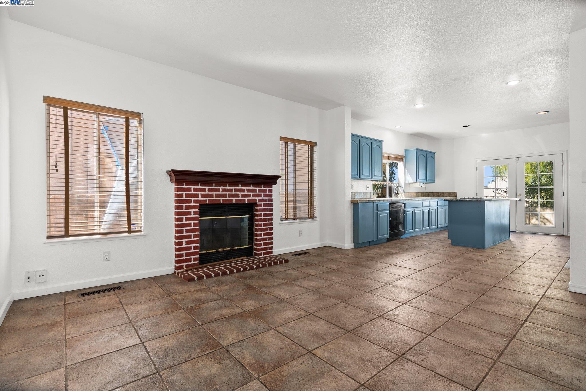 Detail Gallery Image 29 of 47 For 2205 Mark Twain, Antioch,  CA 94531 - 5 Beds | 2/1 Baths