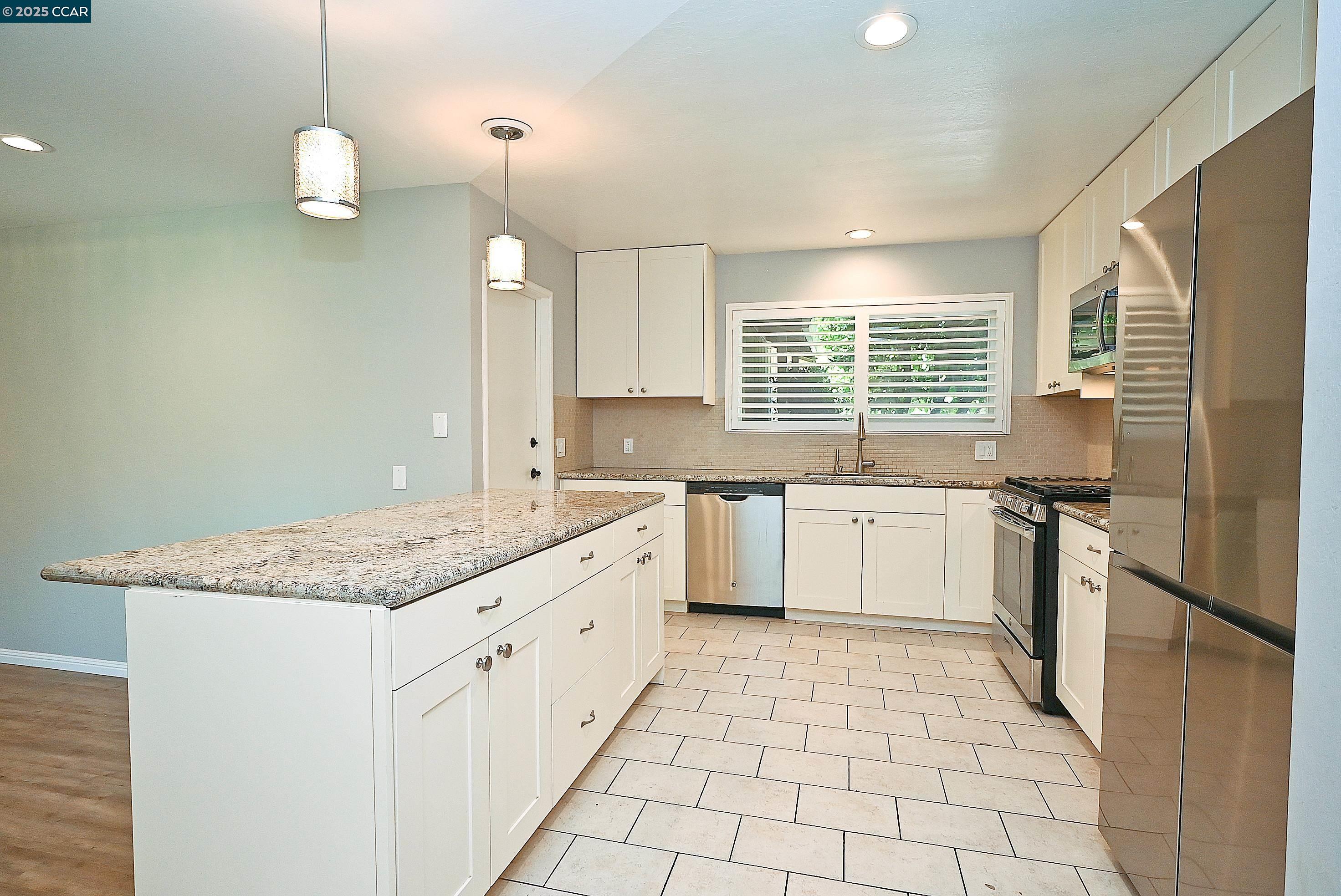 Detail Gallery Image 12 of 32 For 530 Hazel Street, Livermore,  CA 94550 - 3 Beds | 2 Baths