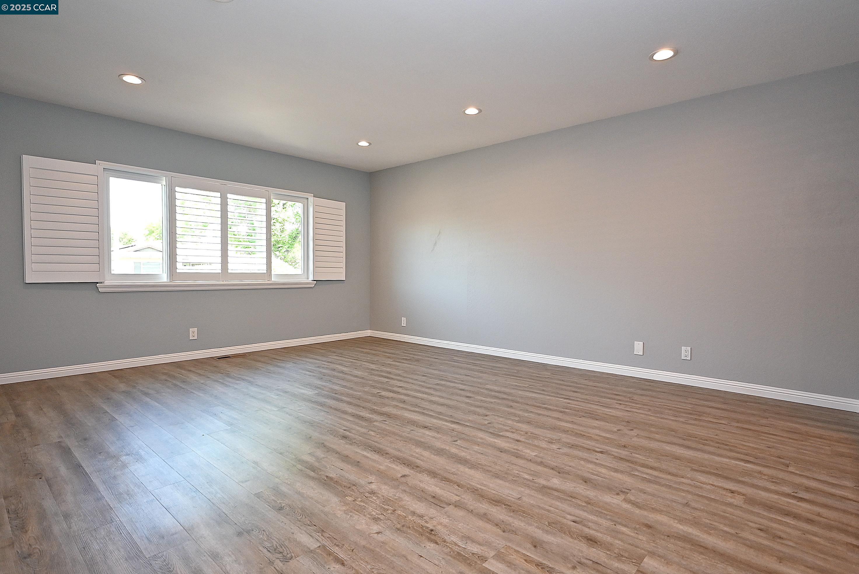 Detail Gallery Image 3 of 32 For 530 Hazel Street, Livermore,  CA 94550 - 3 Beds | 2 Baths