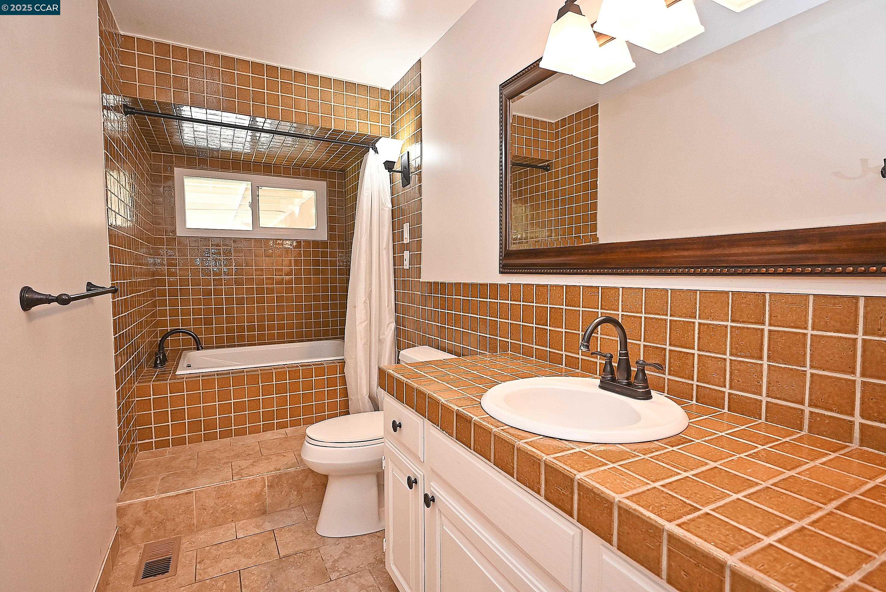 Detail Gallery Image 23 of 32 For 530 Hazel Street, Livermore,  CA 94550 - 3 Beds | 2 Baths