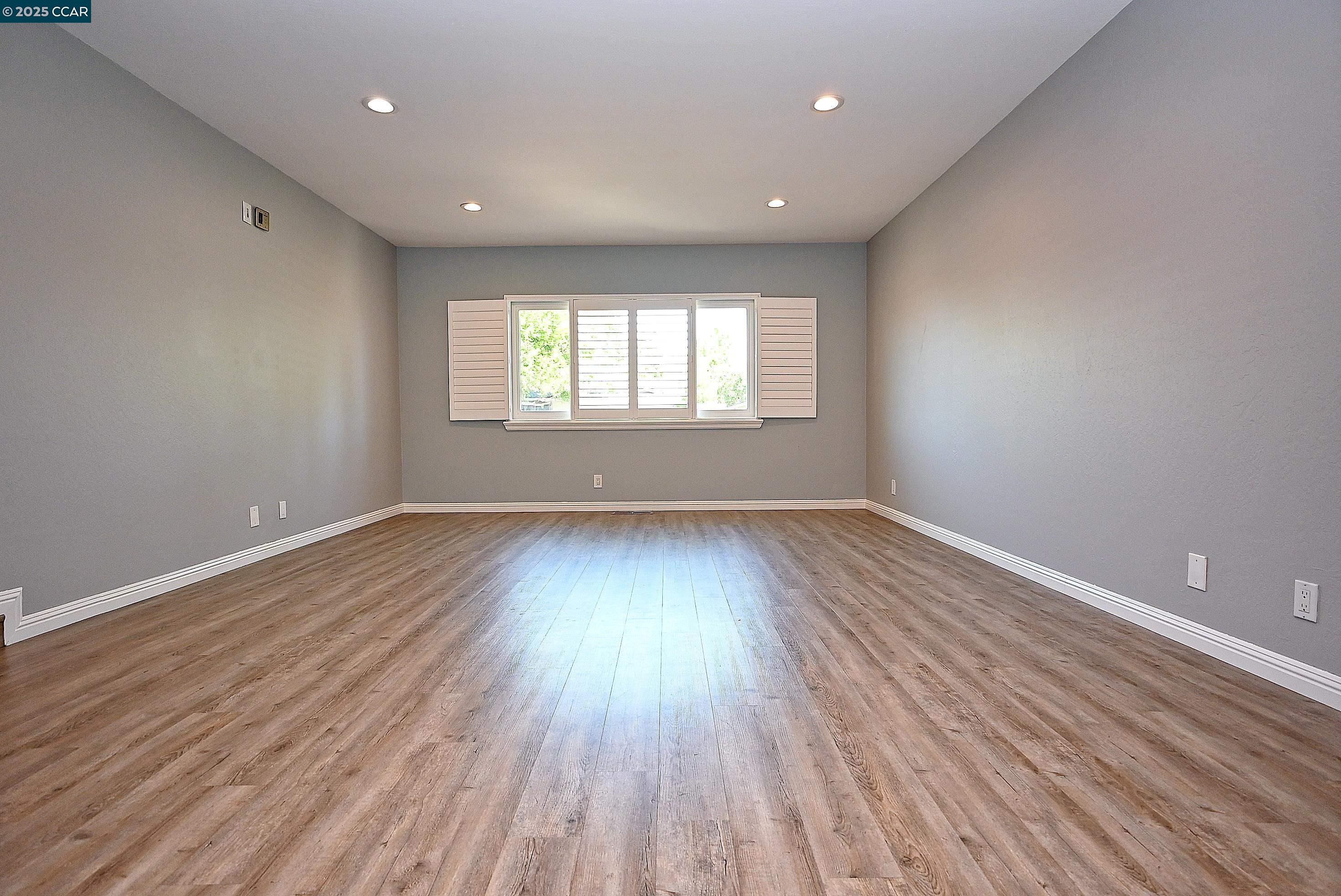 Detail Gallery Image 4 of 32 For 530 Hazel Street, Livermore,  CA 94550 - 3 Beds | 2 Baths