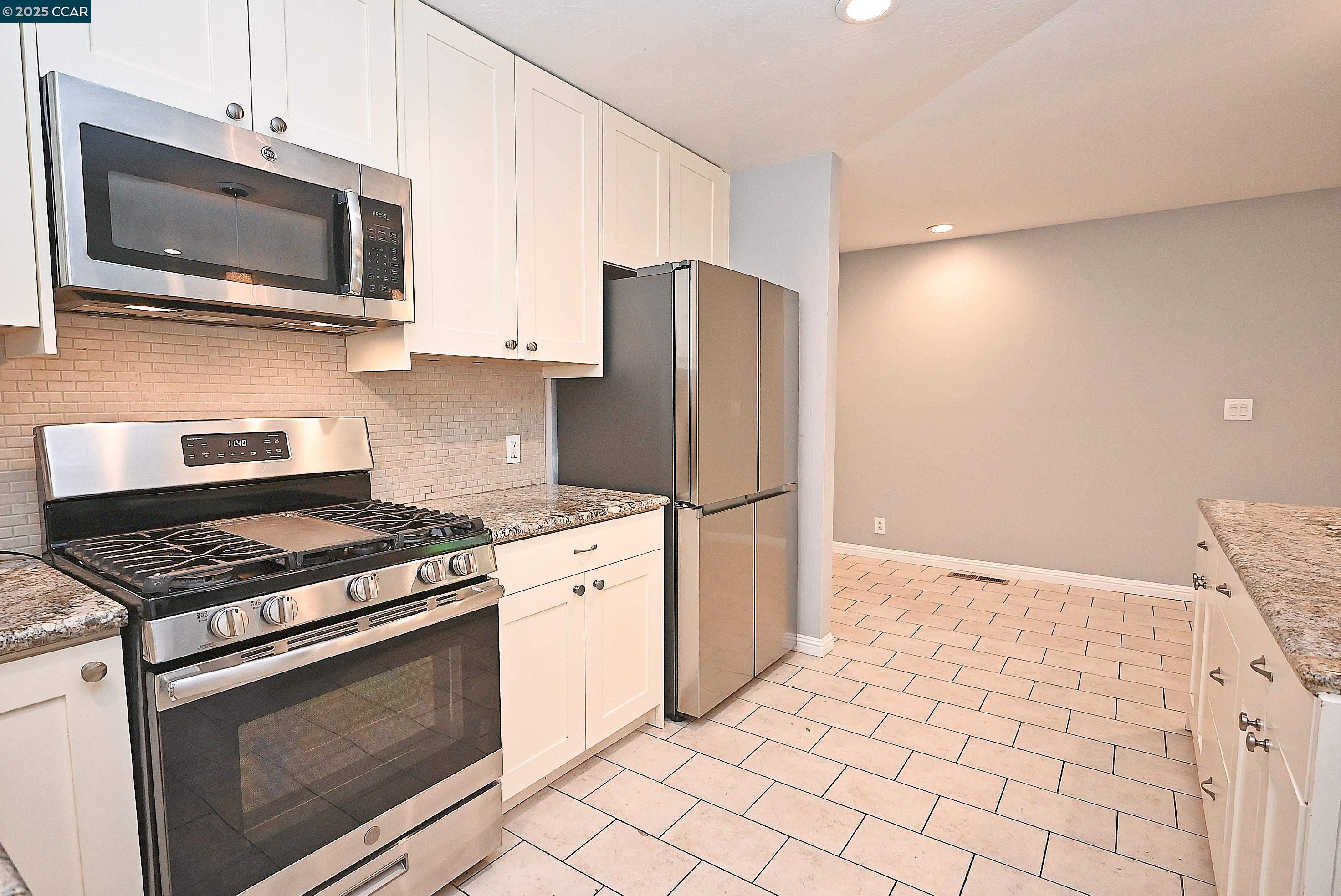 Detail Gallery Image 8 of 32 For 530 Hazel Street, Livermore,  CA 94550 - 3 Beds | 2 Baths