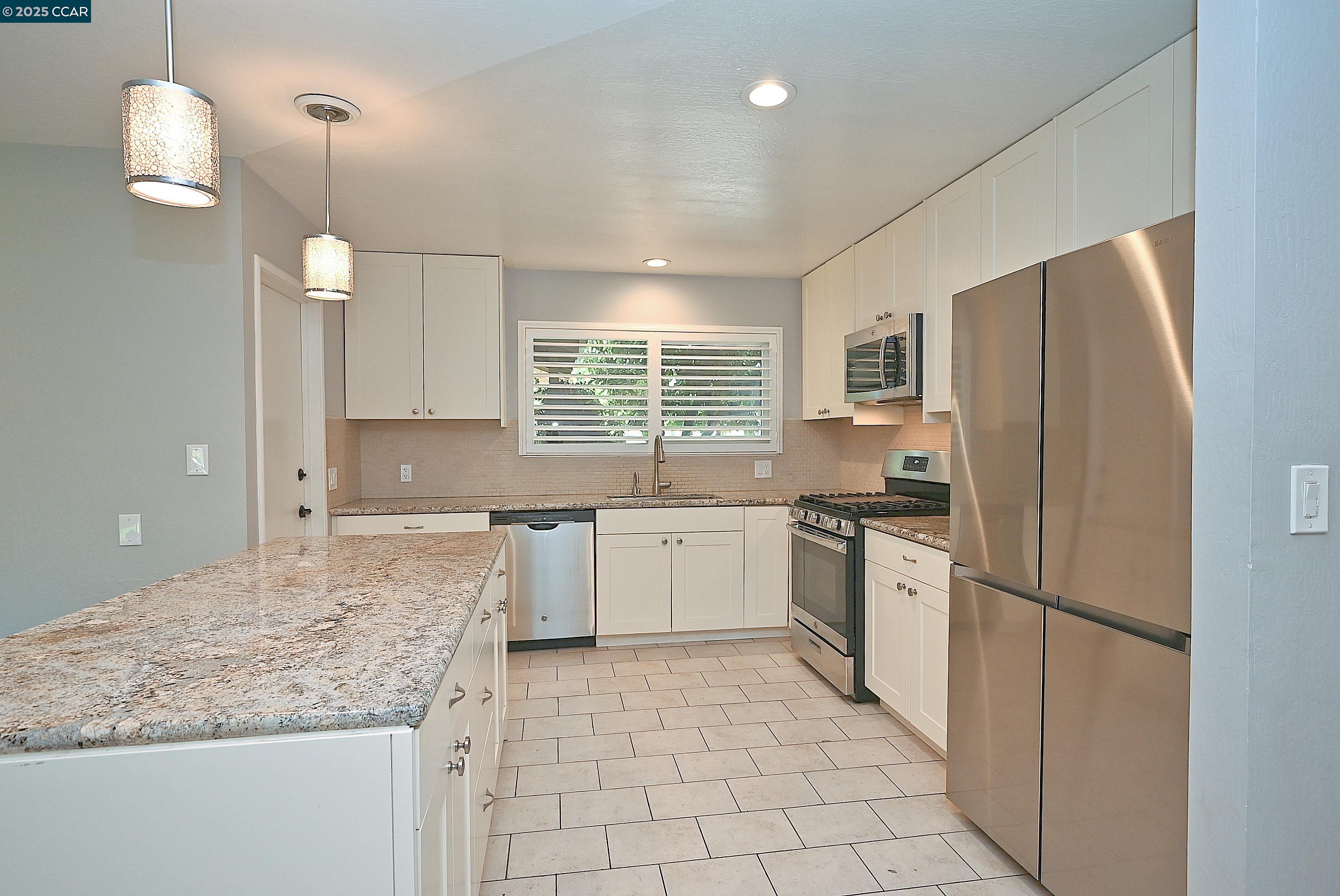 Detail Gallery Image 10 of 32 For 530 Hazel Street, Livermore,  CA 94550 - 3 Beds | 2 Baths