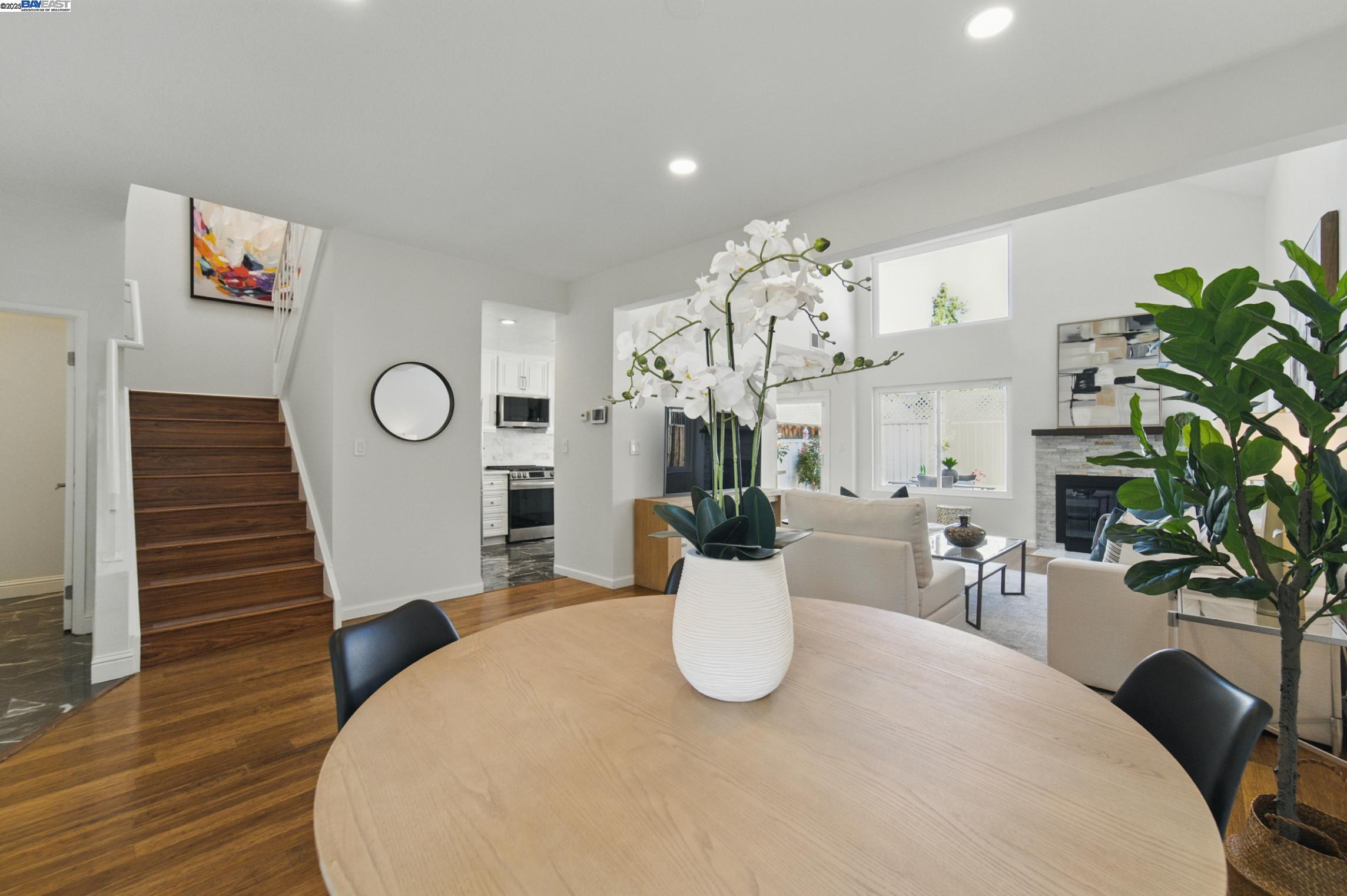 Detail Gallery Image 9 of 60 For 35864 Killorglin Cmn, Fremont,  CA 94536 - 4 Beds | 2/1 Baths