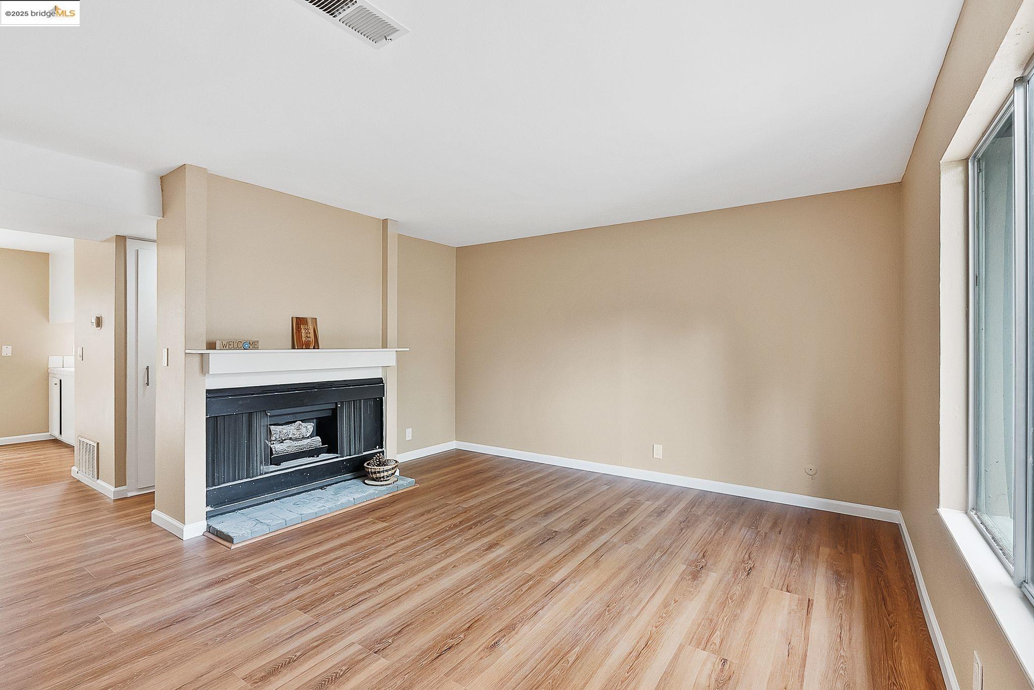 Photo #2: 41101065 Listing 