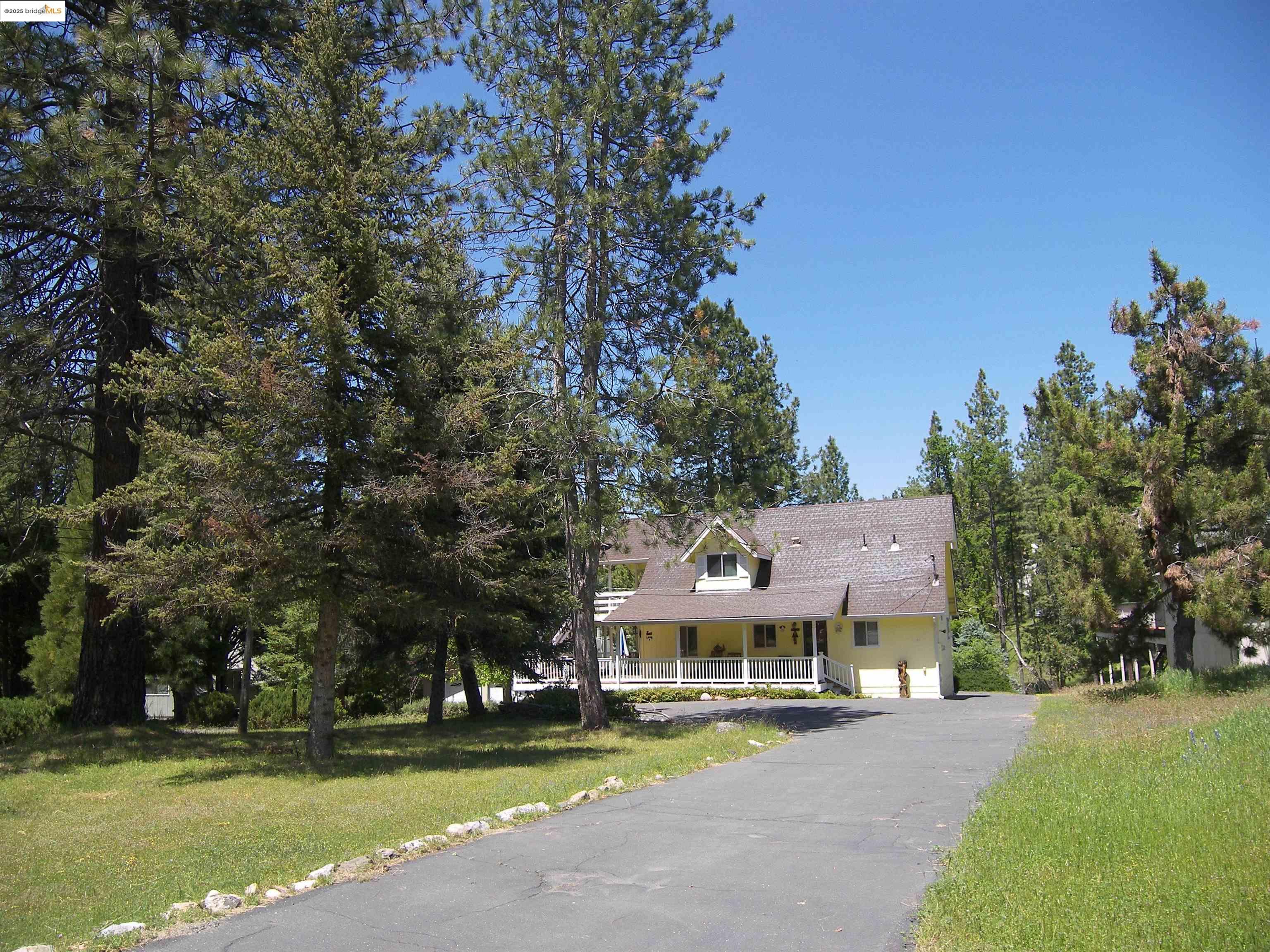 Thumbnail for 20883 Big Foot Ct., Groveland, CA 95321