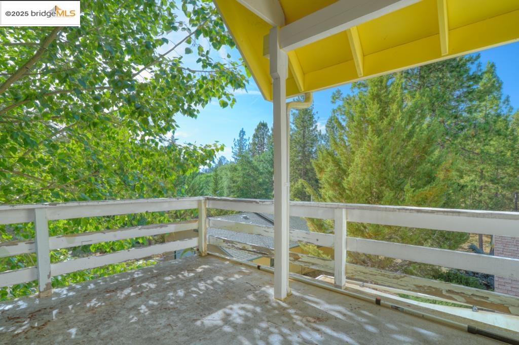 Detail Gallery Image 11 of 52 For 20883 Big Foot Ct., Groveland,  CA 95321 - 3 Beds | 2 Baths