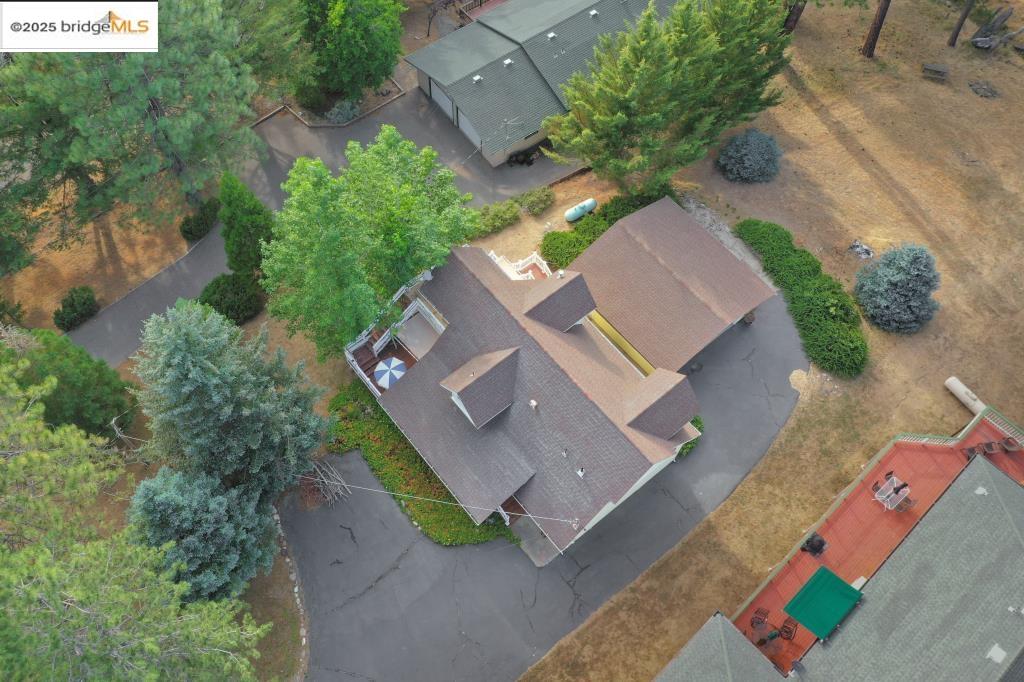 Detail Gallery Image 5 of 52 For 20883 Big Foot Ct., Groveland,  CA 95321 - 3 Beds | 2 Baths