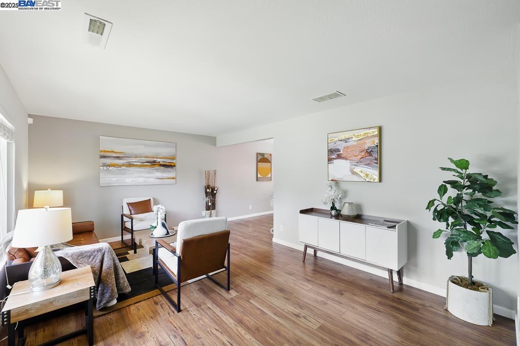 Photo #3: 41101078 Listing 
