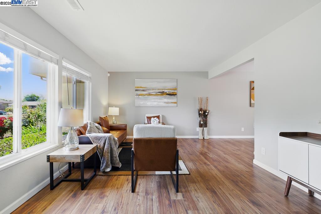 Photo #6: 41101078 Listing: Photo #6