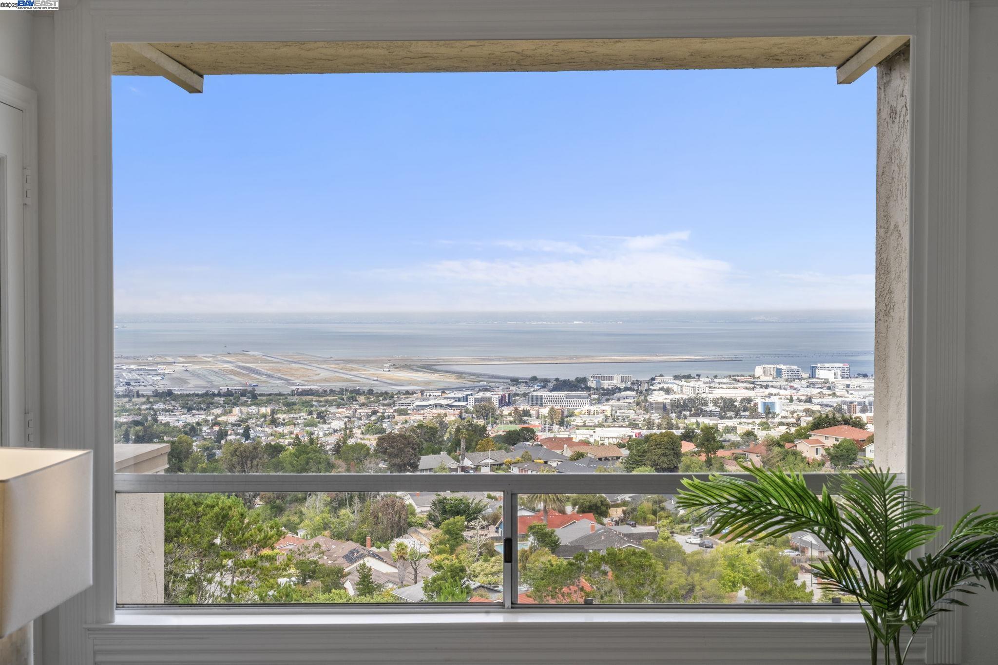 Detail Gallery Image 4 of 33 For 320 Vallejo Dr #47,  Millbrae,  CA 94030 - 3 Beds | 2 Baths