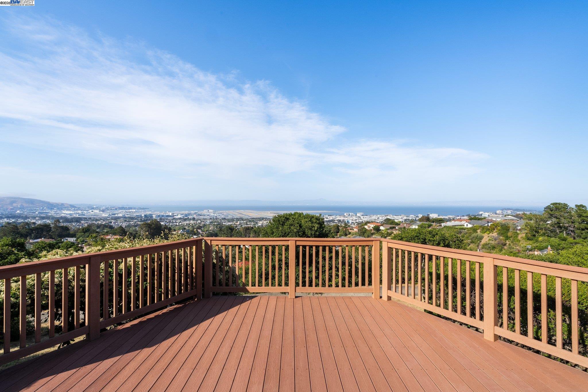 Detail Gallery Image 32 of 33 For 320 Vallejo Dr #47,  Millbrae,  CA 94030 - 3 Beds | 2 Baths