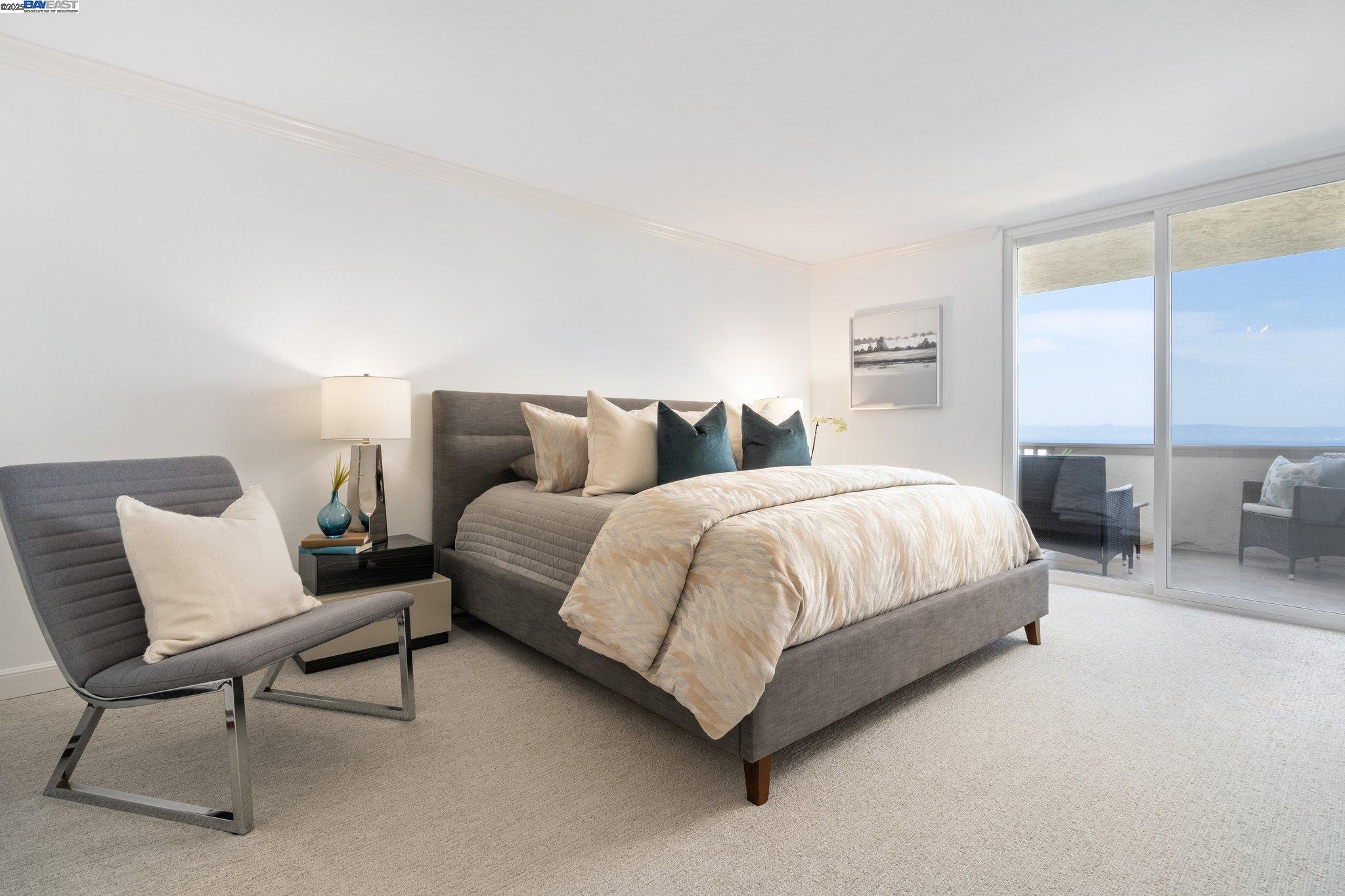 Detail Gallery Image 9 of 33 For 320 Vallejo Dr #47,  Millbrae,  CA 94030 - 3 Beds | 2 Baths