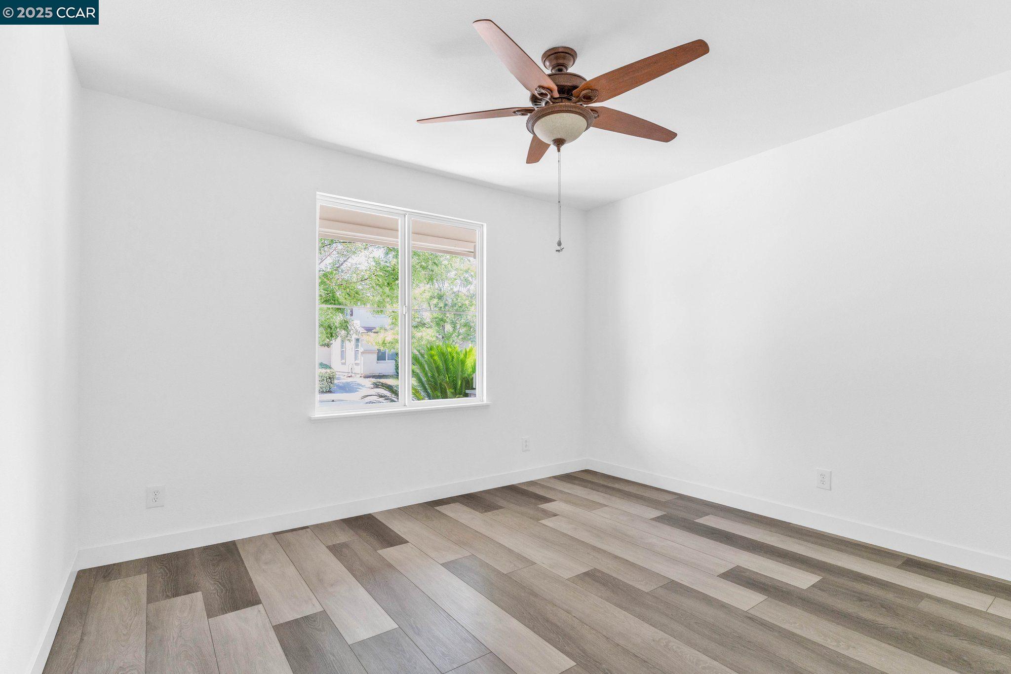 Detail Gallery Image 17 of 37 For 24 Puffin Cir, Oakley,  CA 94561 - 3 Beds | 2/1 Baths